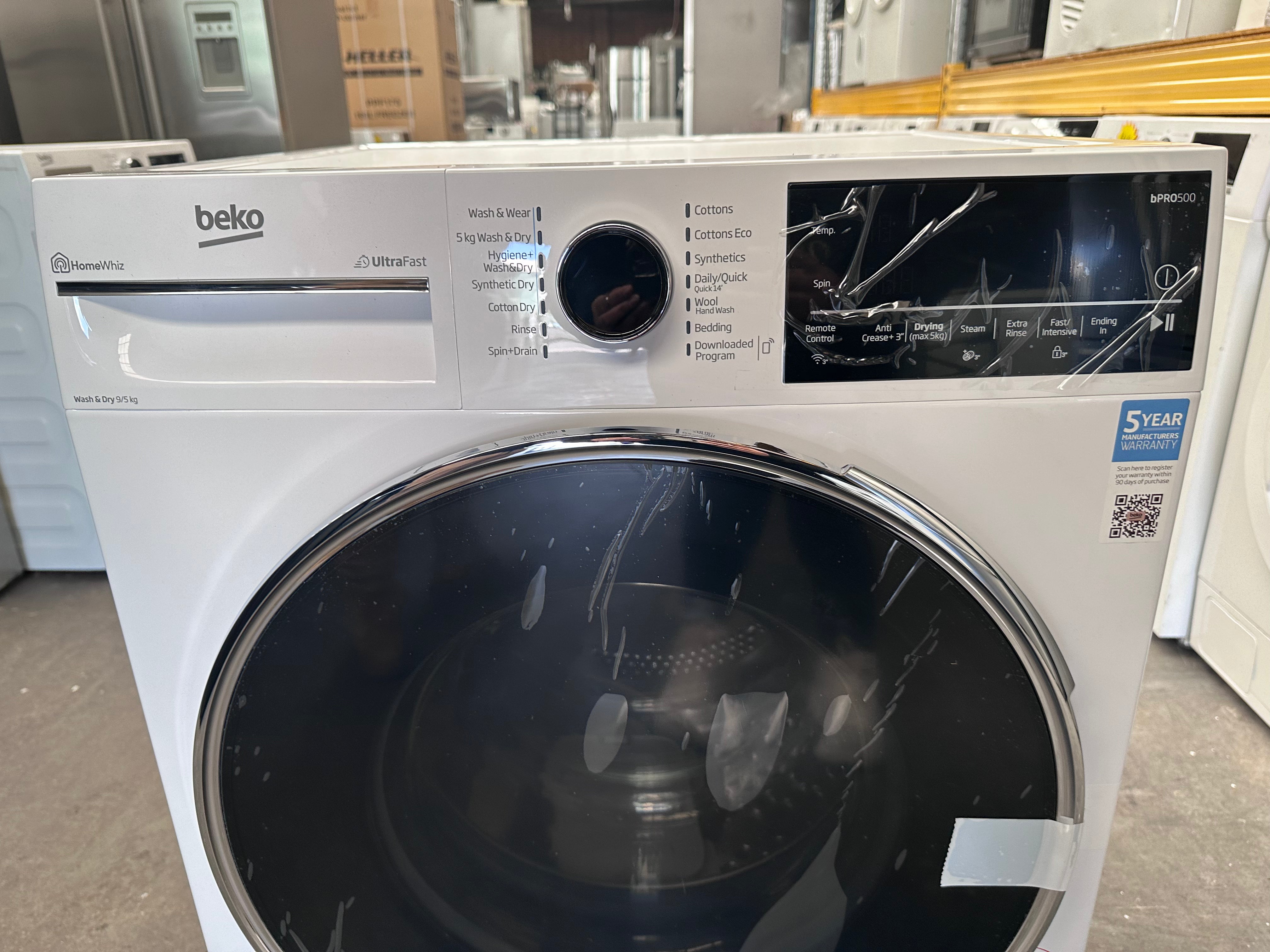 Beko BWDB9540W 9kg/5kg UltraFast Washer Dryer Combo with Heat Pump Technology - Energy Efficient Laundry Solution for Apartments & Small Homes (5 Year Warranty) - Perfect for Space-Saving Laundry Rooms & Compact Living Spaces