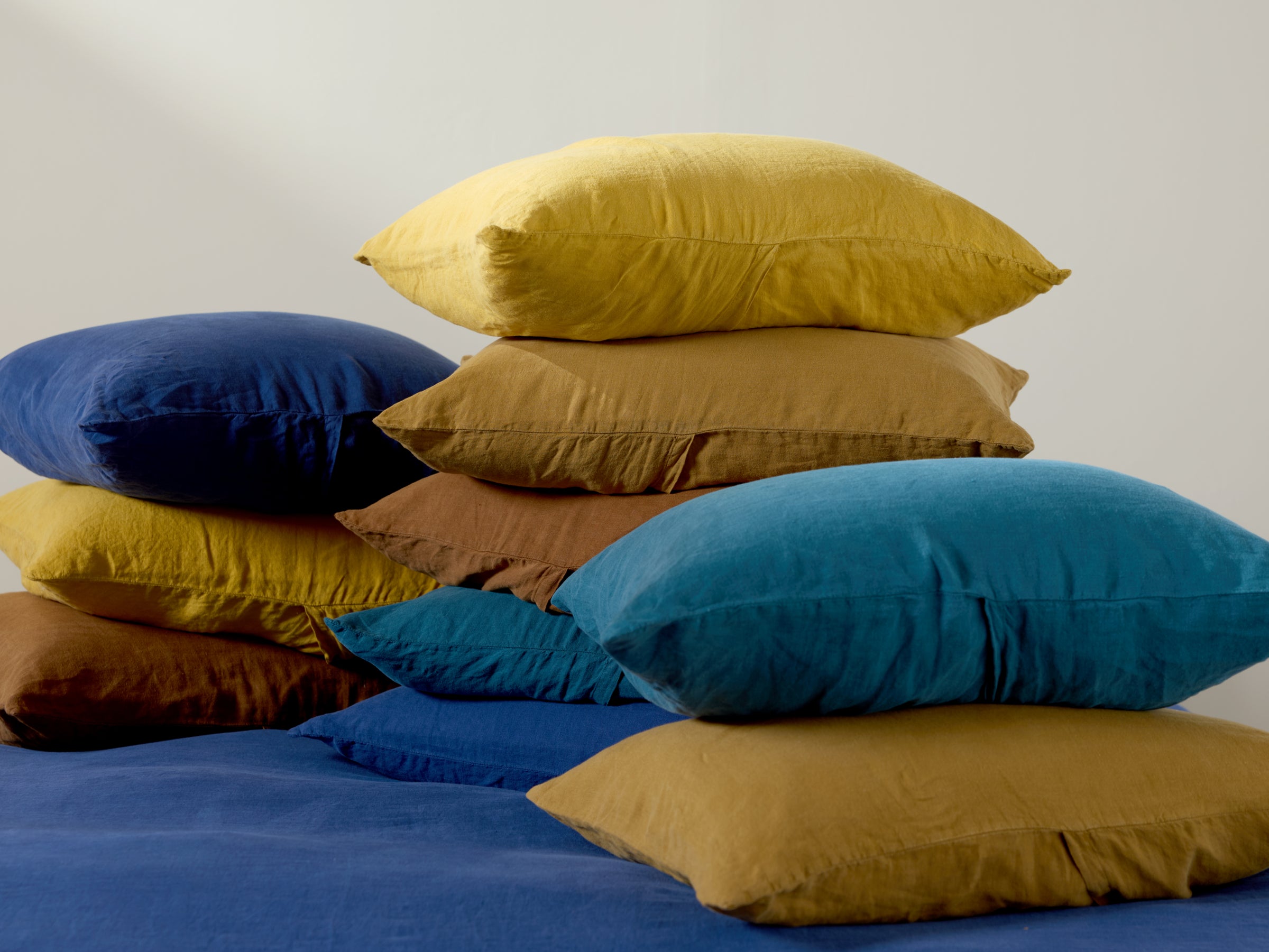 Premium 100% Linen Top Sheet in Honey - Breathable & Soft Bedding for All Seasons - Perfect for Master Bedroom, Guest Room & Vacation Homes