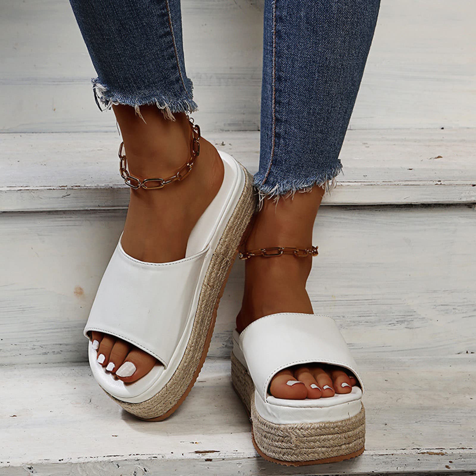 **WOilERQ Women's Thick-Soled Hemp Sandals - Comfortable Summer Slippers for Indoor & Outdoor Use - Breathable Fingerless Beach Sandals - White, Size 36 - Perfect for Beach, Pool, and Home Relaxation**