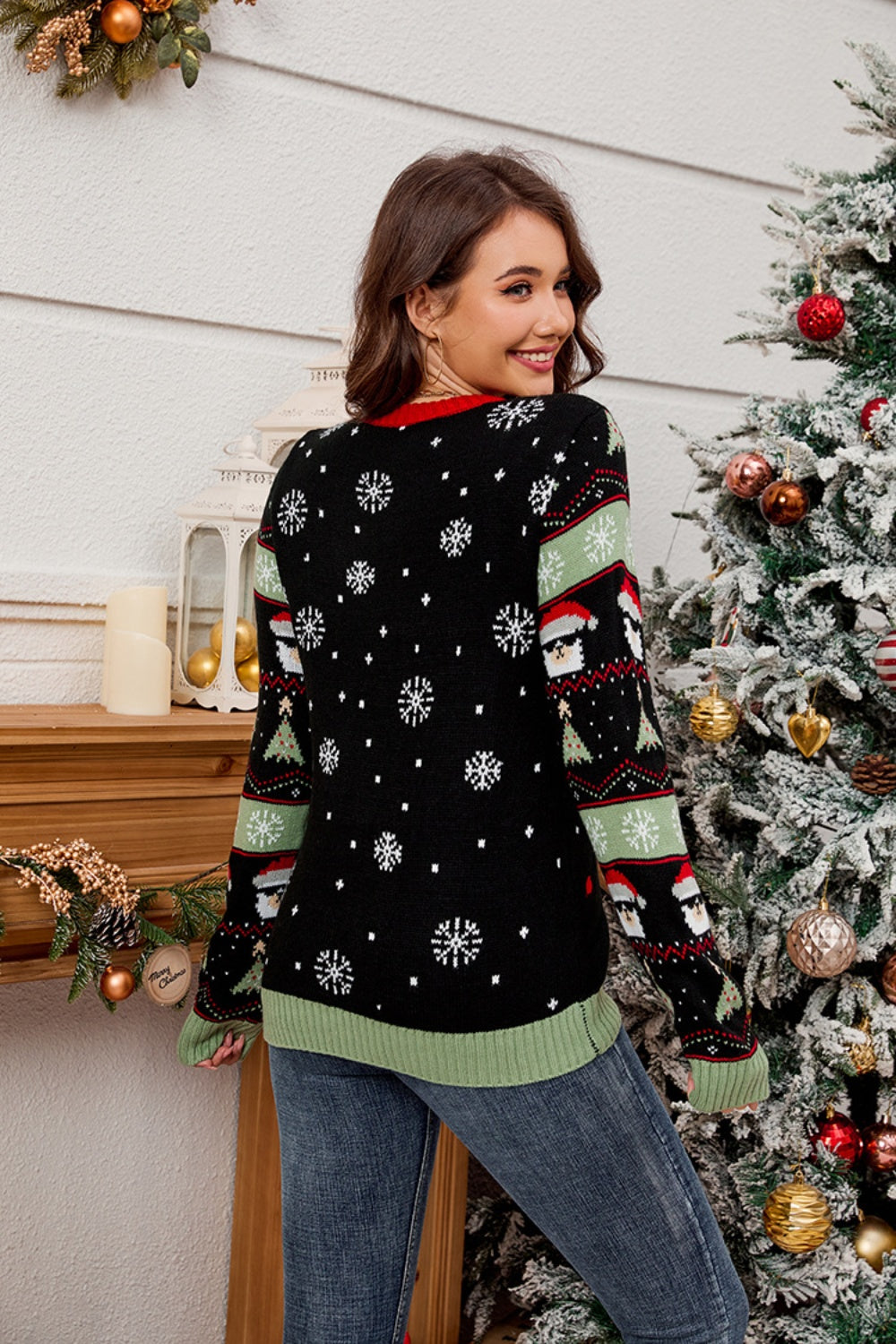 Festive Contrast Christmas Pattern Round Neck Sweater for Women - Cozy Holiday Knit Pullover for Xmas Parties & Family Gatherings
