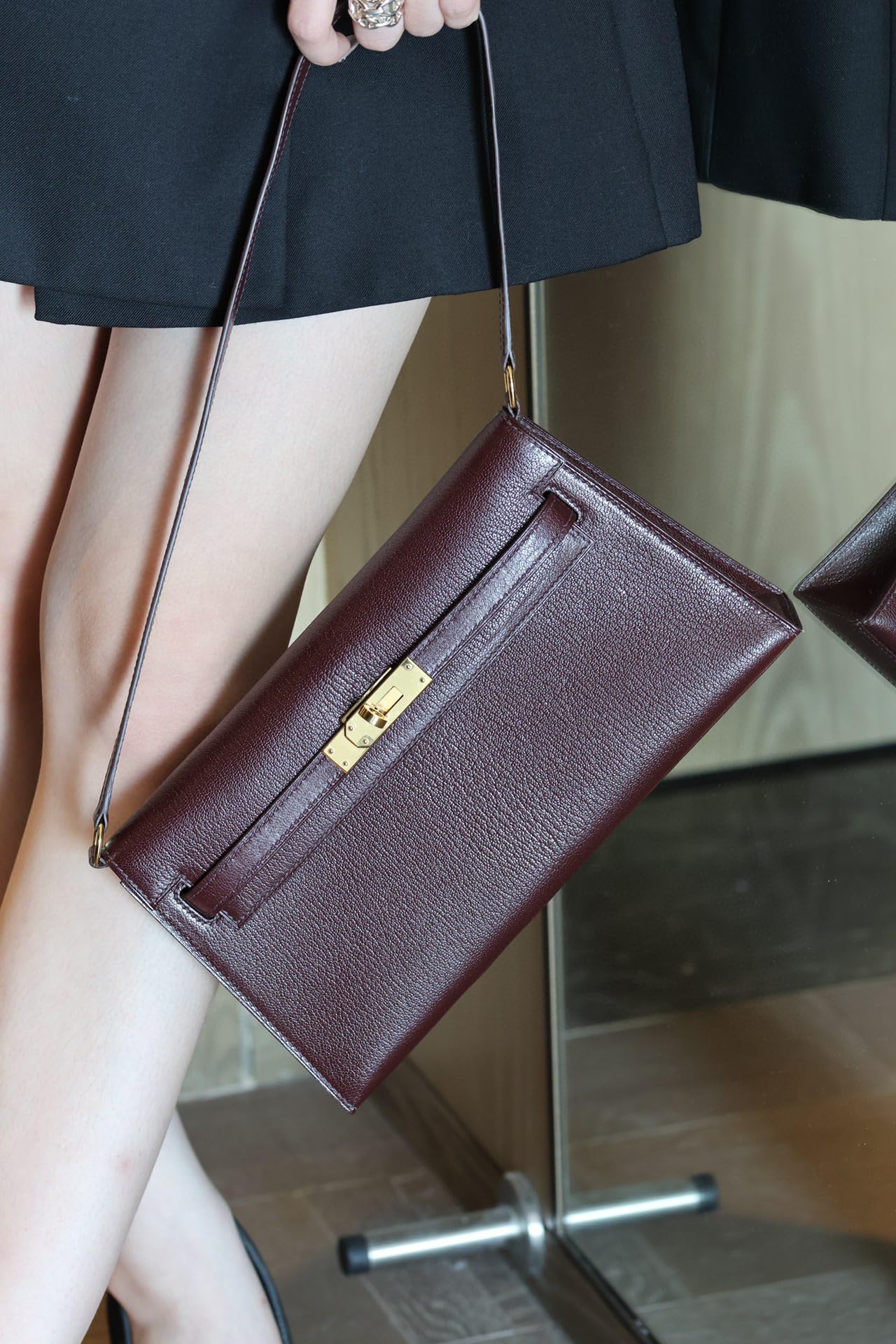 Luxury Leather Women's Underarm Shoulder Bag - Designer Crossbody Handbag with Large Capacity for Work, Travel & Everyday Use