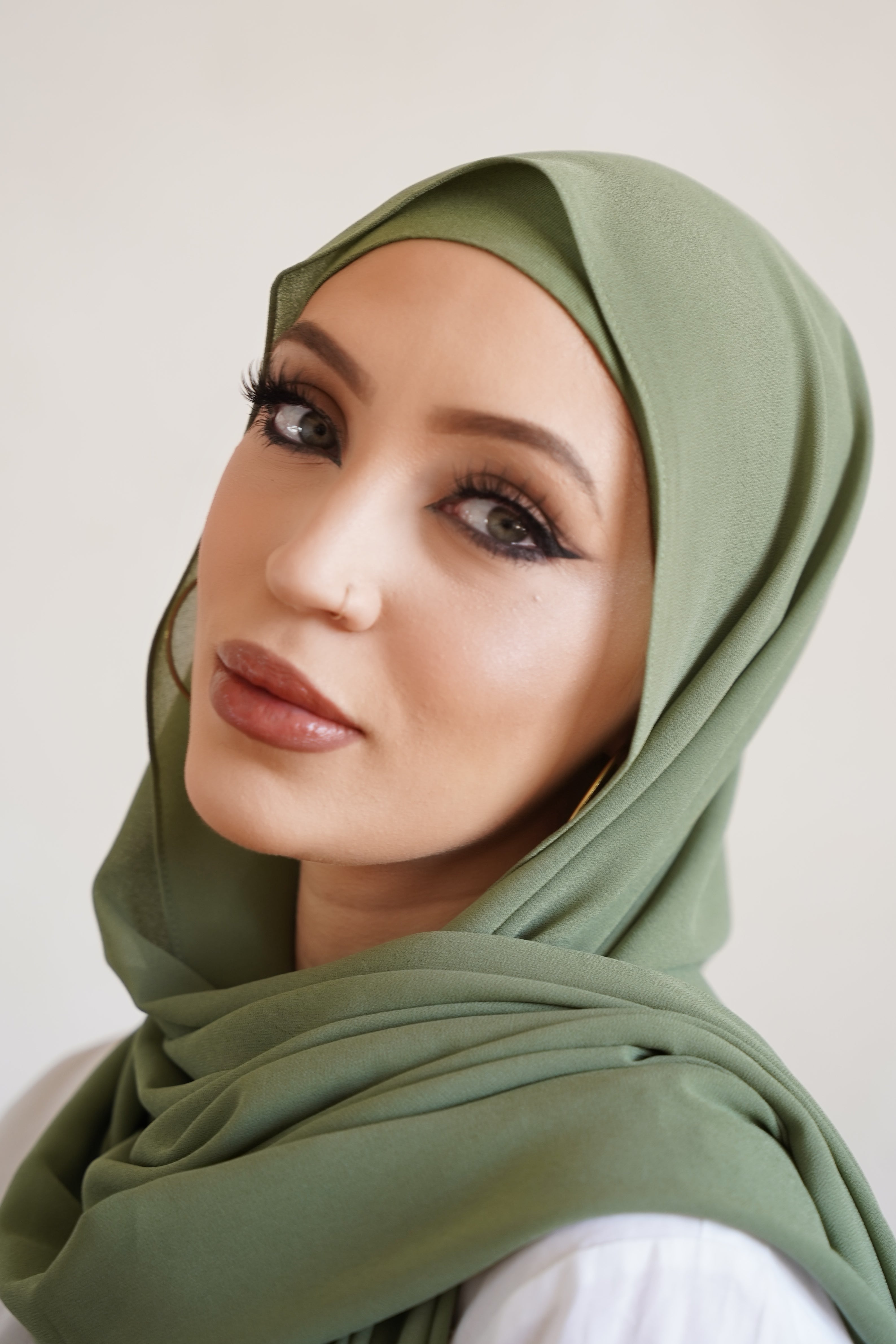 Elegant Chiffon Hijab Set by Amani - Soft & Breathable Muslim Scarf for Women - Perfect for Daily Wear, Prayer, and Special Occasions