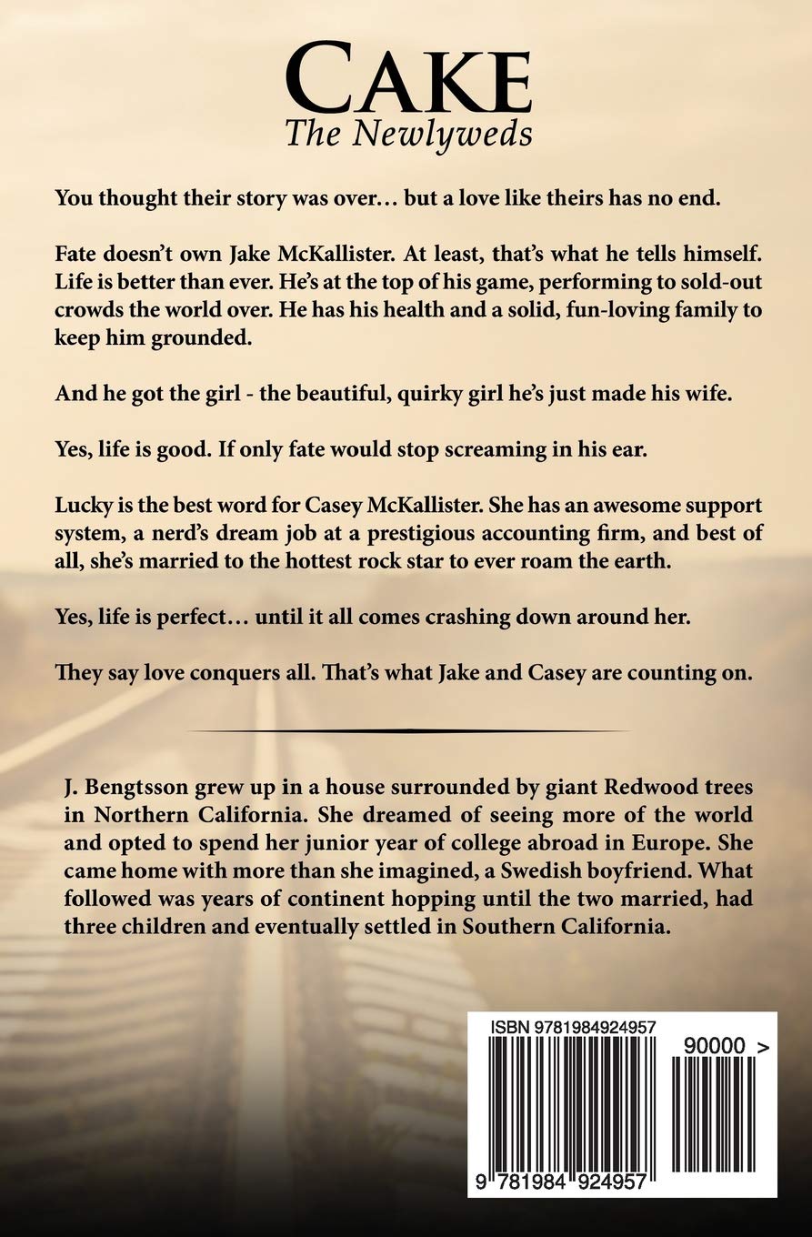 The Cake Series: The Newlyweds - Romantic Wedding Cake Novel for Couples | Perfect for Bridal Showers, Anniversary Gifts & Book Club Discussions