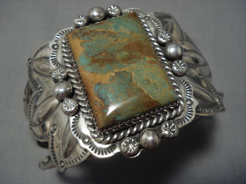 Amazing Vintage Native American Navajo Royston Turquoise Sterling Silver Native Bracelet