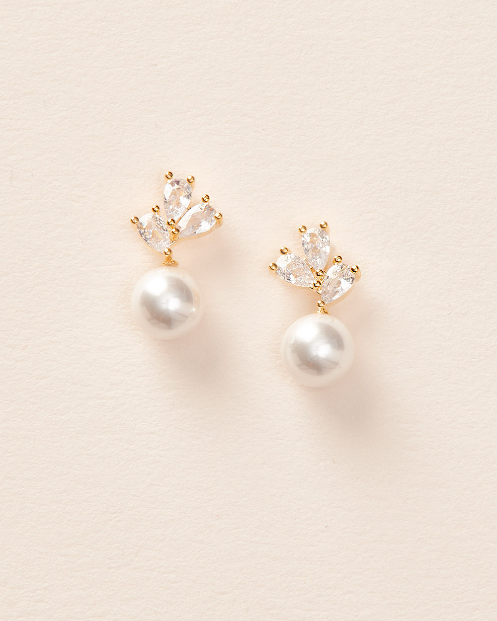 Elegant Meadow Pearl Earrings for Women - Freshwater Pearl Stud Earrings - Perfect for Wedding, Party & Everyday Wear