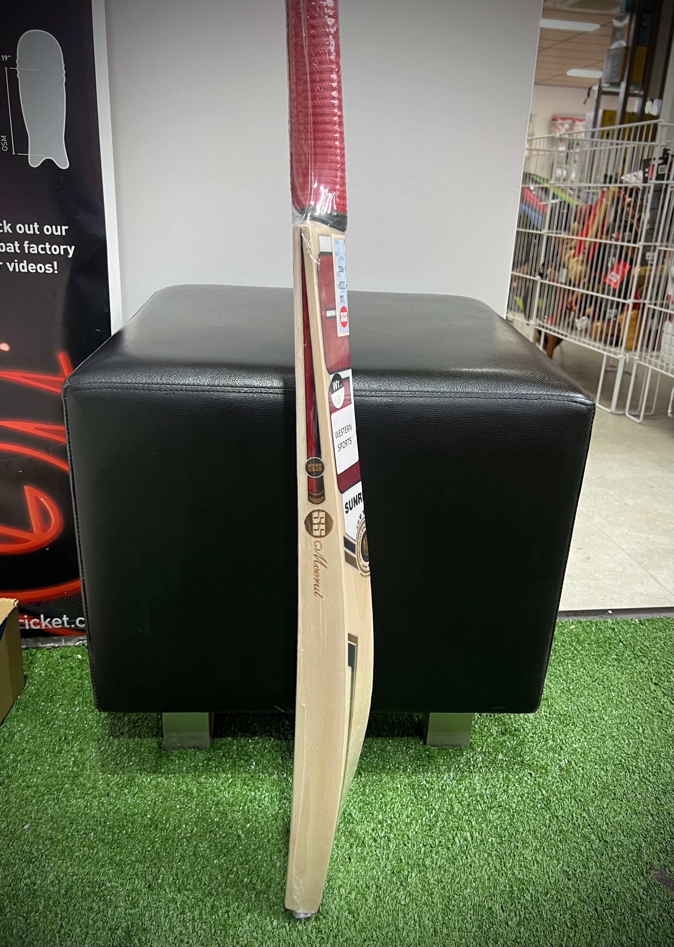 SS Ton Kieron Pollard Signature Adult Cricket Bat - Premium Performance for Professional & Recreational Cricket Players - Perfect for Matches, Training, and Backyard Practice