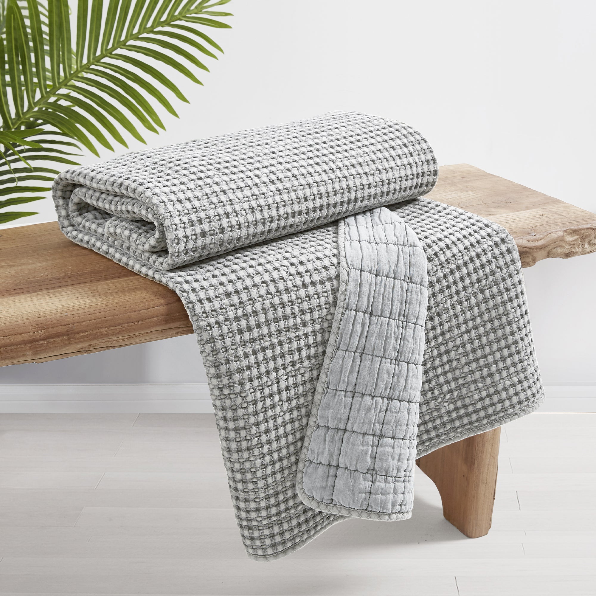 Soft Mills Waffle Quilted Throw Blanket - Cozy & Warm Bedding for Couch, Sofa, and Bed - Perfect for Winter Nights, Movie Time & Home Decor
