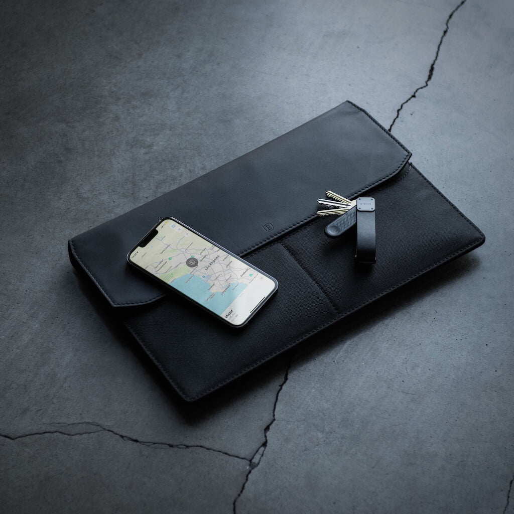 Best Bluetooth Key Tracker - Tile Mate & Apple AirTag Alternative | Find Lost Keys, Wallets & Bags | Waterproof & Long Battery Life | Perfect for Travel, Work & Daily Use
