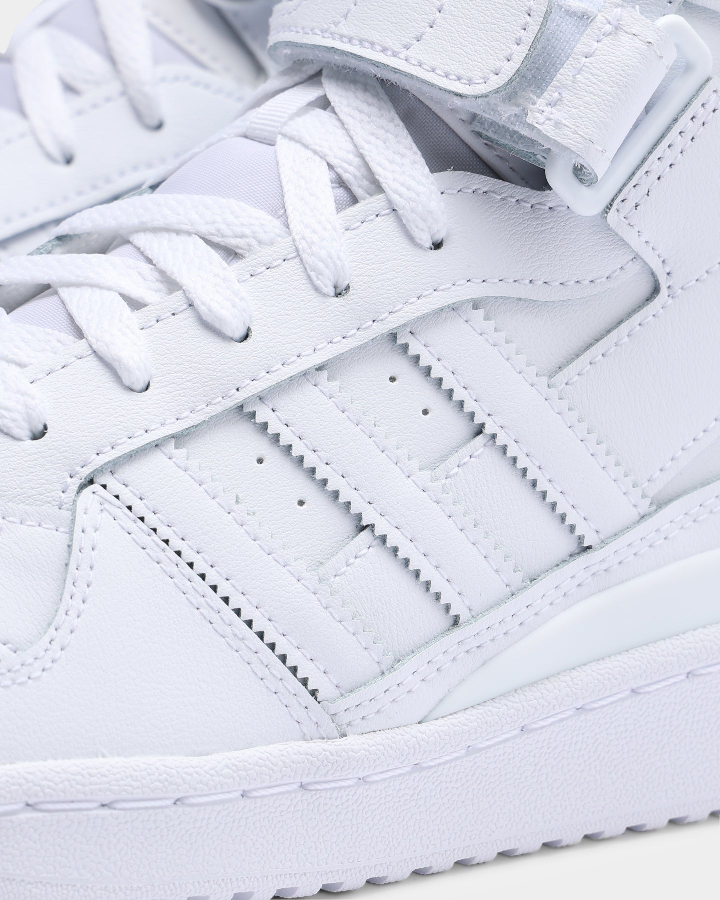 Adidas Men's Forum Mid Sneakers - Cloud White Basketball Shoes for Men | Stylish & Comfortable for Casual Wear, Sports & Street Fashion