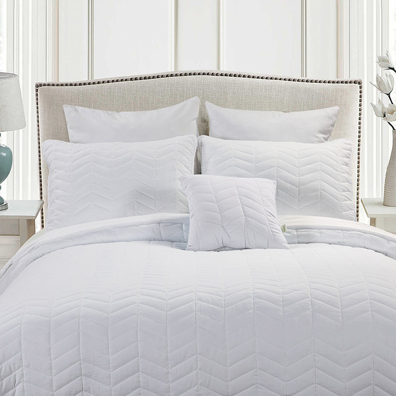 Premium Camilo Microfiber 4-Piece Quilt Set - Soft & Breathable Bedding for All Seasons | Perfect for Master Bedroom, Guest Room & Dorm Decor