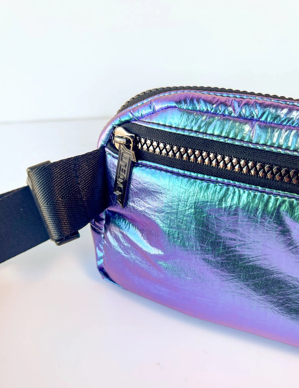 Slim Puffy Crossbody Bag & Fanny Pack Nova - Stylish Hands-Free Waist Bag for Women, Travel, Hiking, Running & Everyday Use