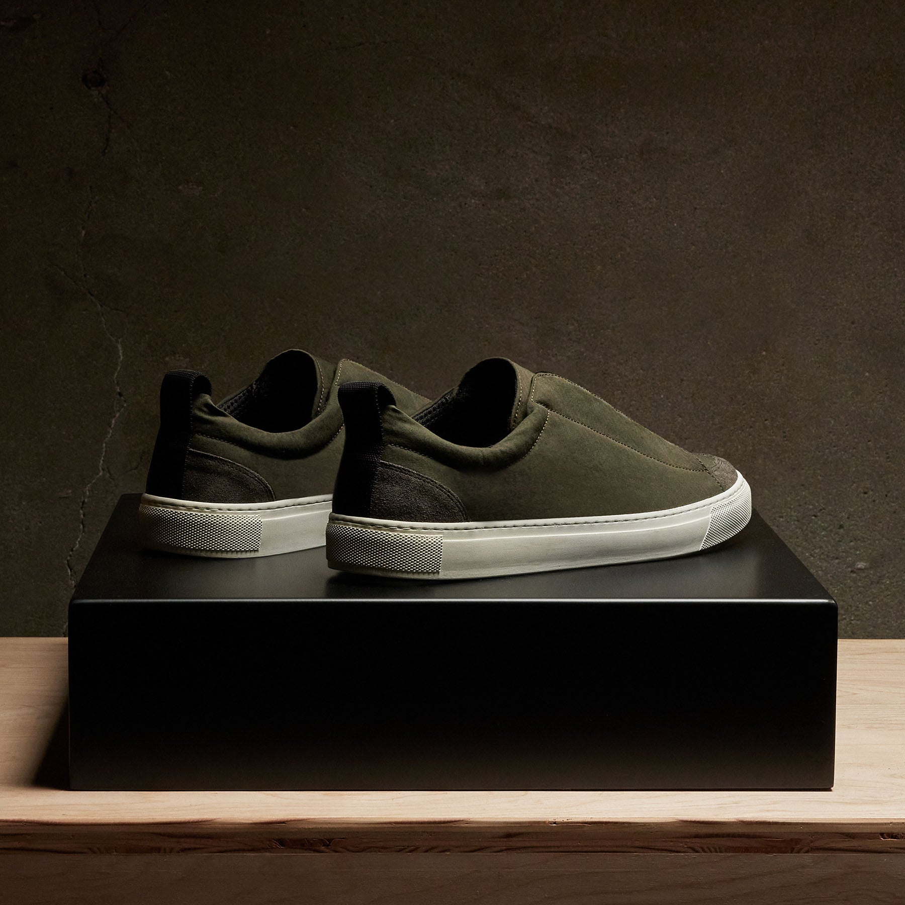Men's Solstice Skate Low Top Sneakers - Olive Green Casual Shoes for Streetwear & Skateboarding | Comfortable Sneakers for Everyday Wear, Urban Fashion & Outdoor Activities