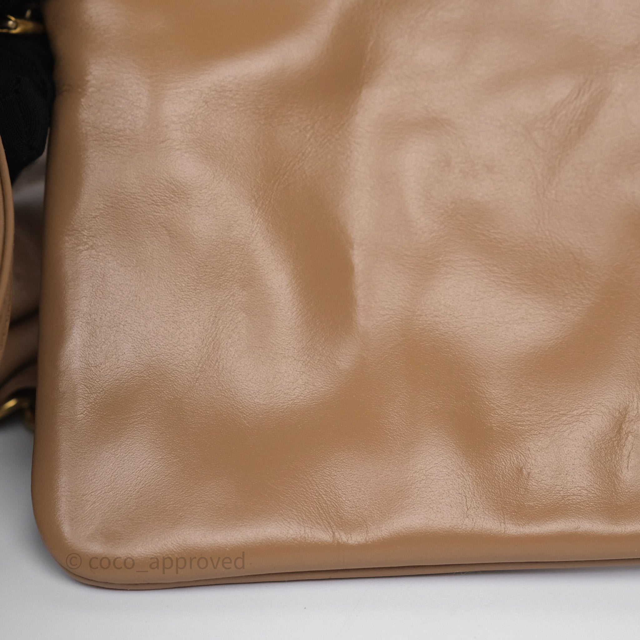 Chanel 22 Small Handbag in Beige Shiny Calfskin Leather with Aged Gold Hardware - Luxury Crossbody Bag for Women, Perfect for Date Night & Evening Events