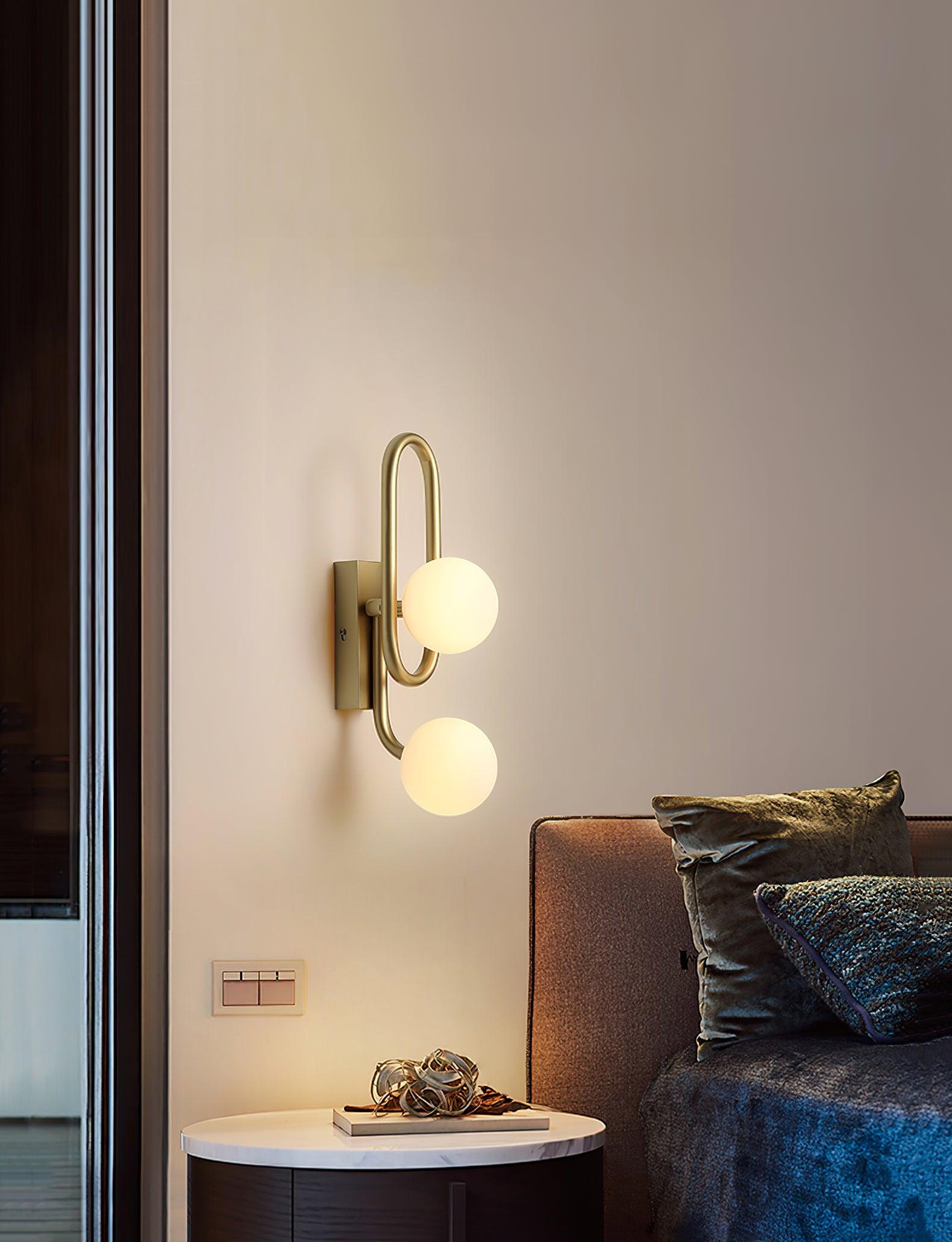 Belisto Modern Wall Lamp - Sleek LED Sconce Lighting for Bedroom, Living Room & Hallway - Energy Efficient Indoor Wall Light Fixture (Perfect for Home Decor, Reading & Ambient Lighting)