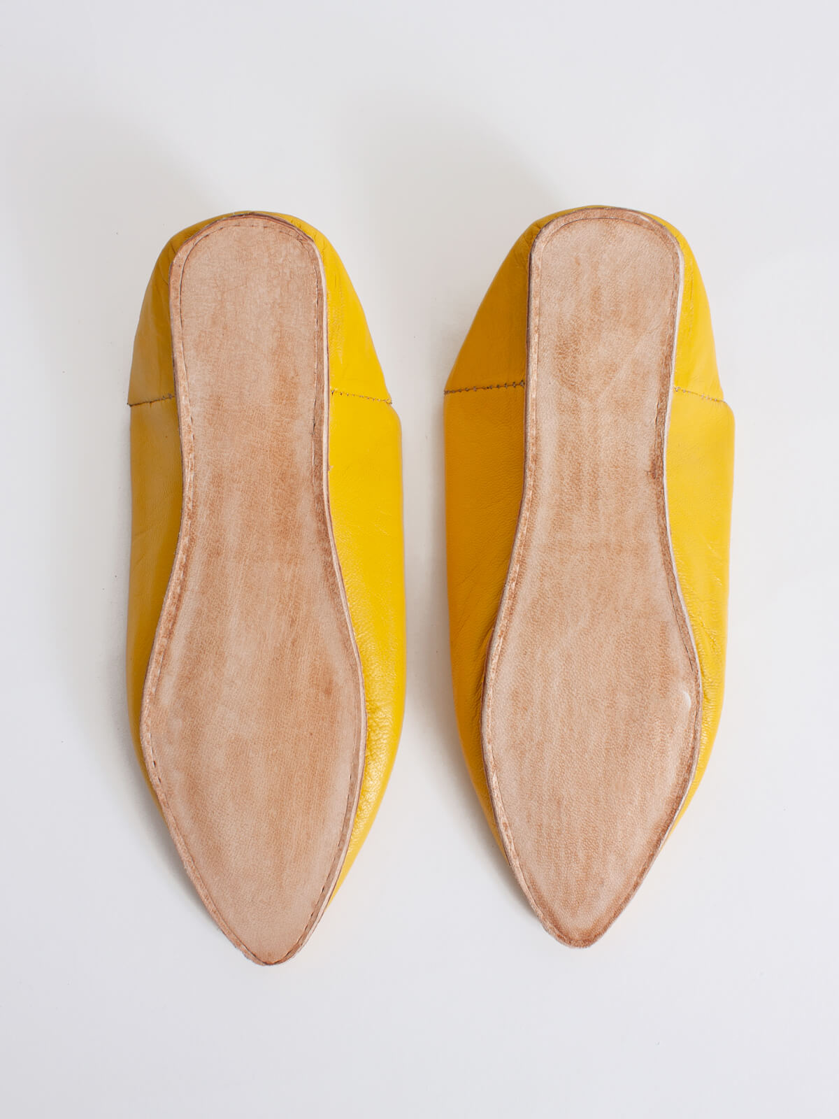 Authentic Moroccan Classic Pointed Babouche Slippers - Comfortable Leather Sunflower Design | Perfect for Home, Lounge & Cultural Fashion