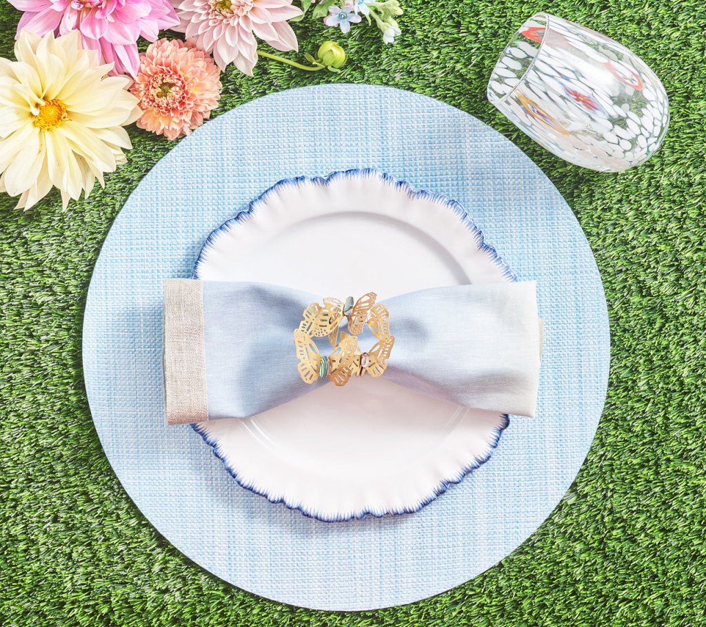 Portofino Waterproof Placemats Set of 4 - Elegant Round Table Mats for Dining, Kitchen, and Outdoor Use - Stain-Resistant & Easy to Clean