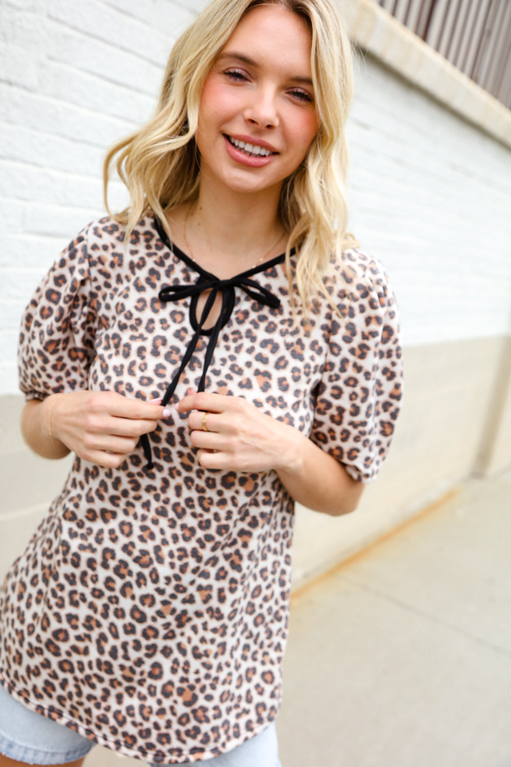 Stylish Animal Print Knit Top with Collar & Front Tie - Perfect for Casual Wear, Office Outfits & Date Nights