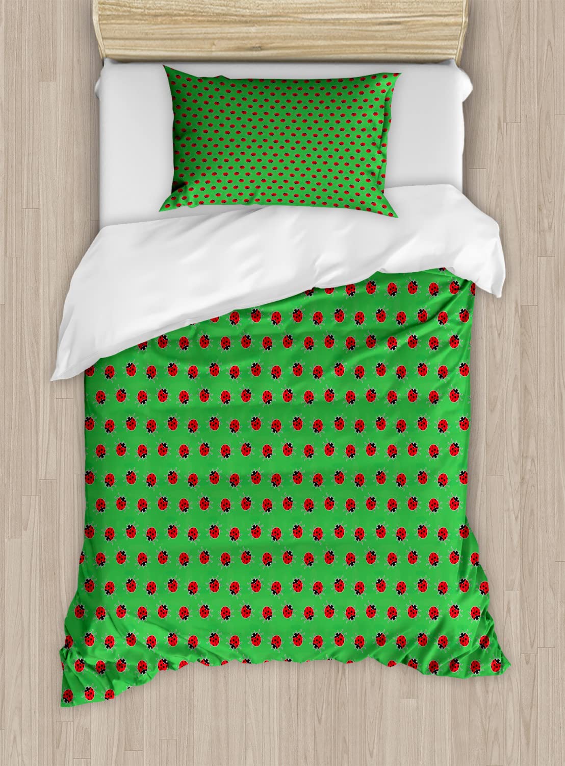 Ambesonne Entomology Duvet Cover Set - King Size 2-Piece Bedding with Ladybug Print, 2 Duvet Covers & 4 Pillowcases, Fern Green & Dark Coral - Perfect for Kids' Rooms, Nature-Themed Bedrooms & Cozy Home Decor