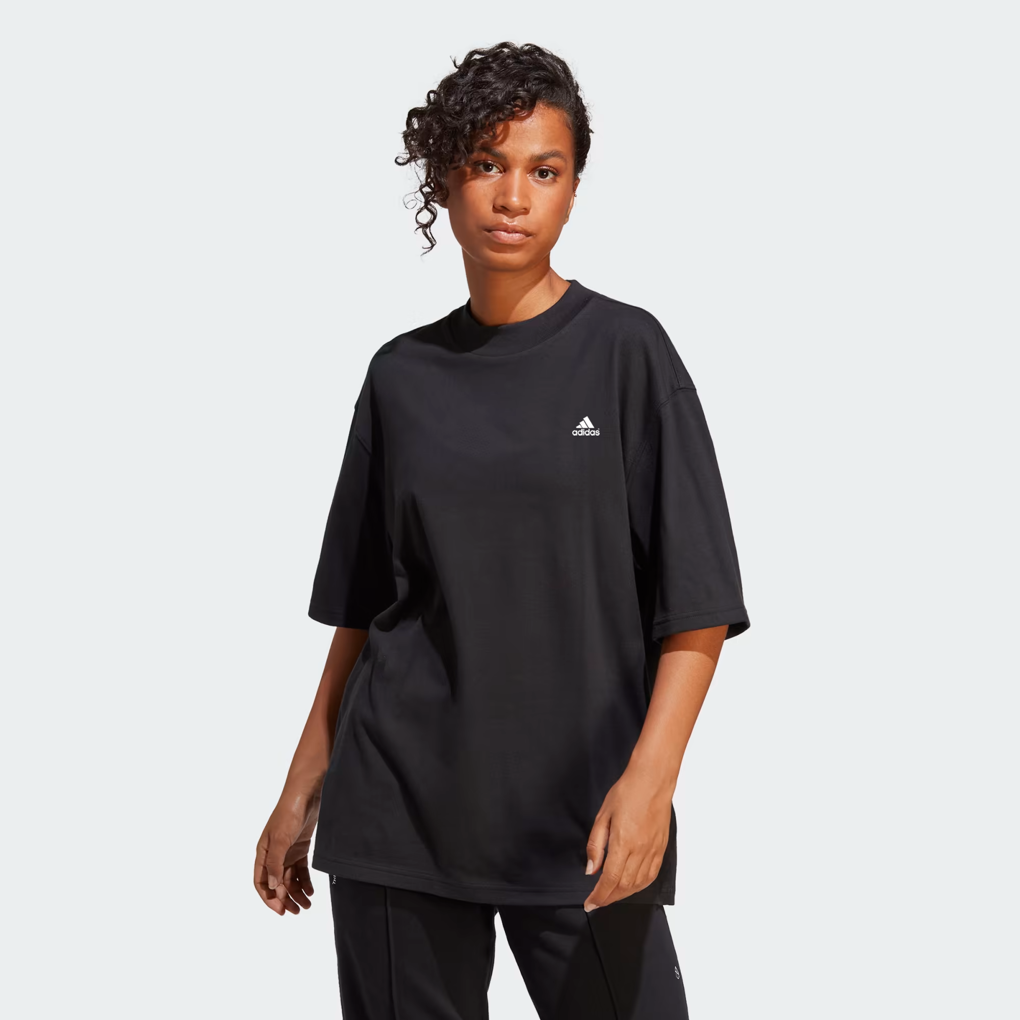 Adidas Women's Yoga Boyfriend T-Shirt - Soft & Comfortable Workout Top for Yoga, Gym & Lounge Wear
