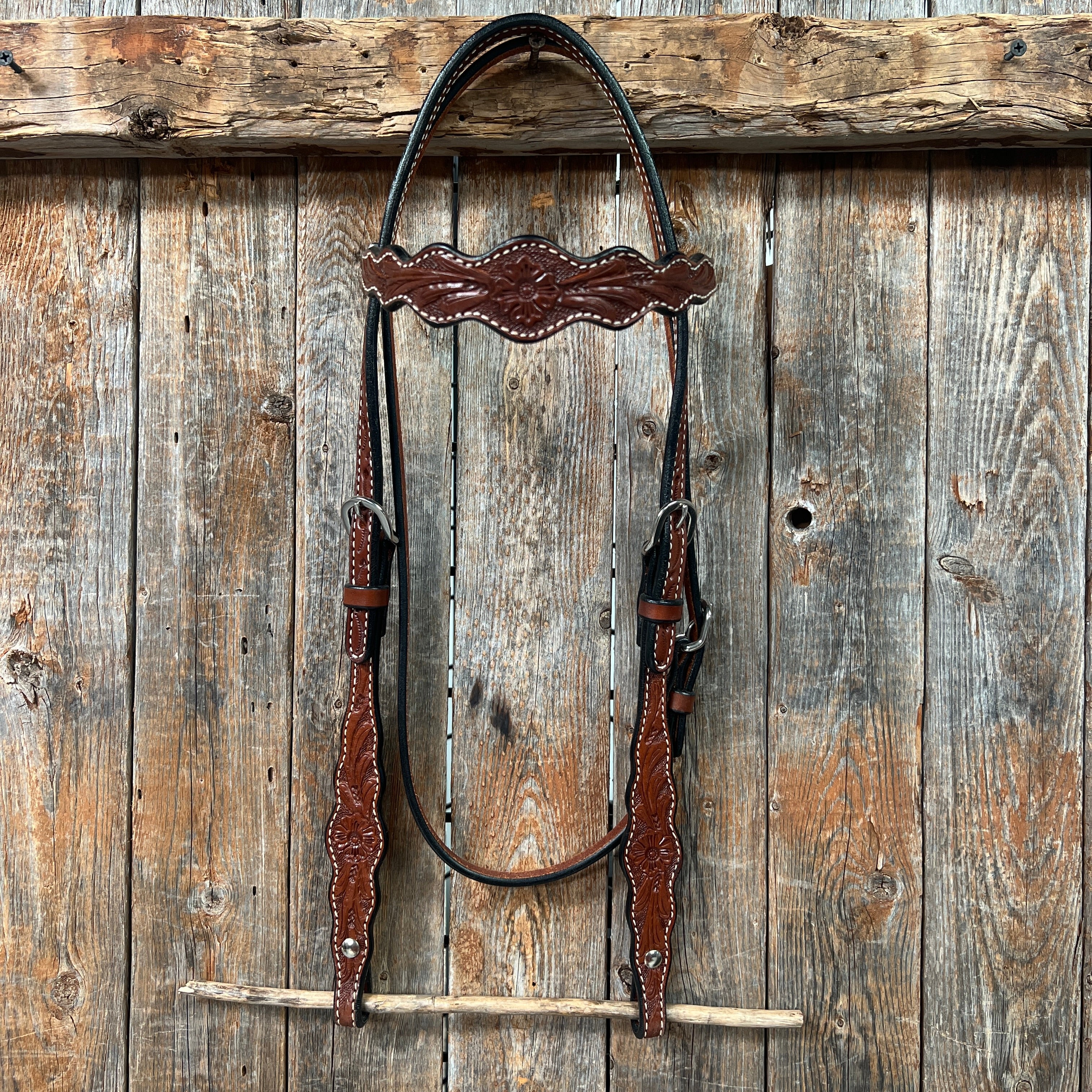 Floral Scalloped Medium Oil Browband Headstall & Bridle for Horses - Perfect for Dressage, Show Jumping & Western Riding