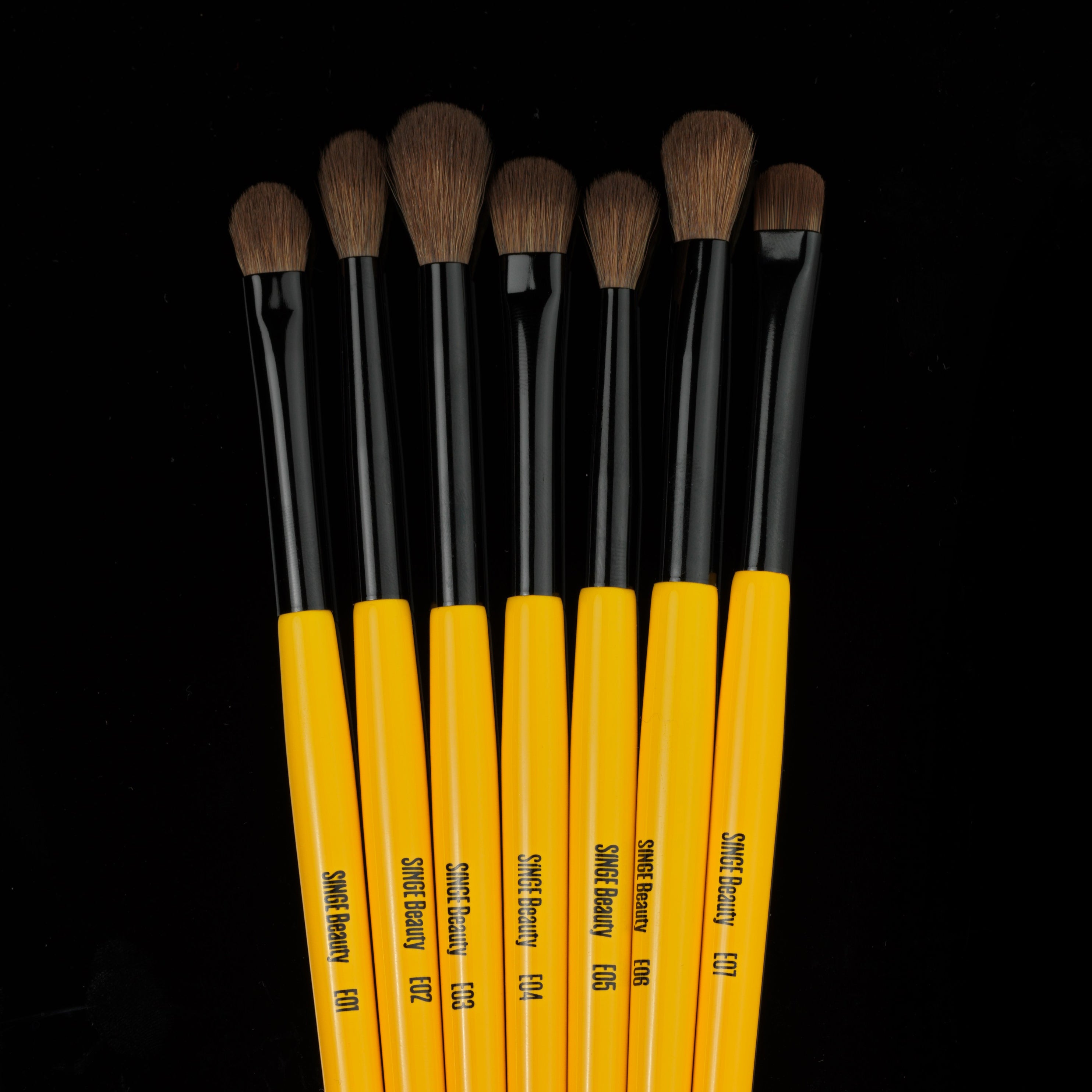 7-Piece Professional Eye Brush Set for Makeup - Soft Bristles for Eyeshadow, Blending & Crease - Perfect for Beginners & Pros - Home & Travel Use