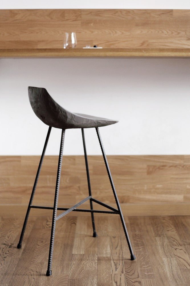 Hauteville 670 Counter Stool by Lyon Beton - Modern Bar Stool with Metal Frame & Comfortable Seat - Perfect for Kitchen Island, Breakfast Bar & Home Decor