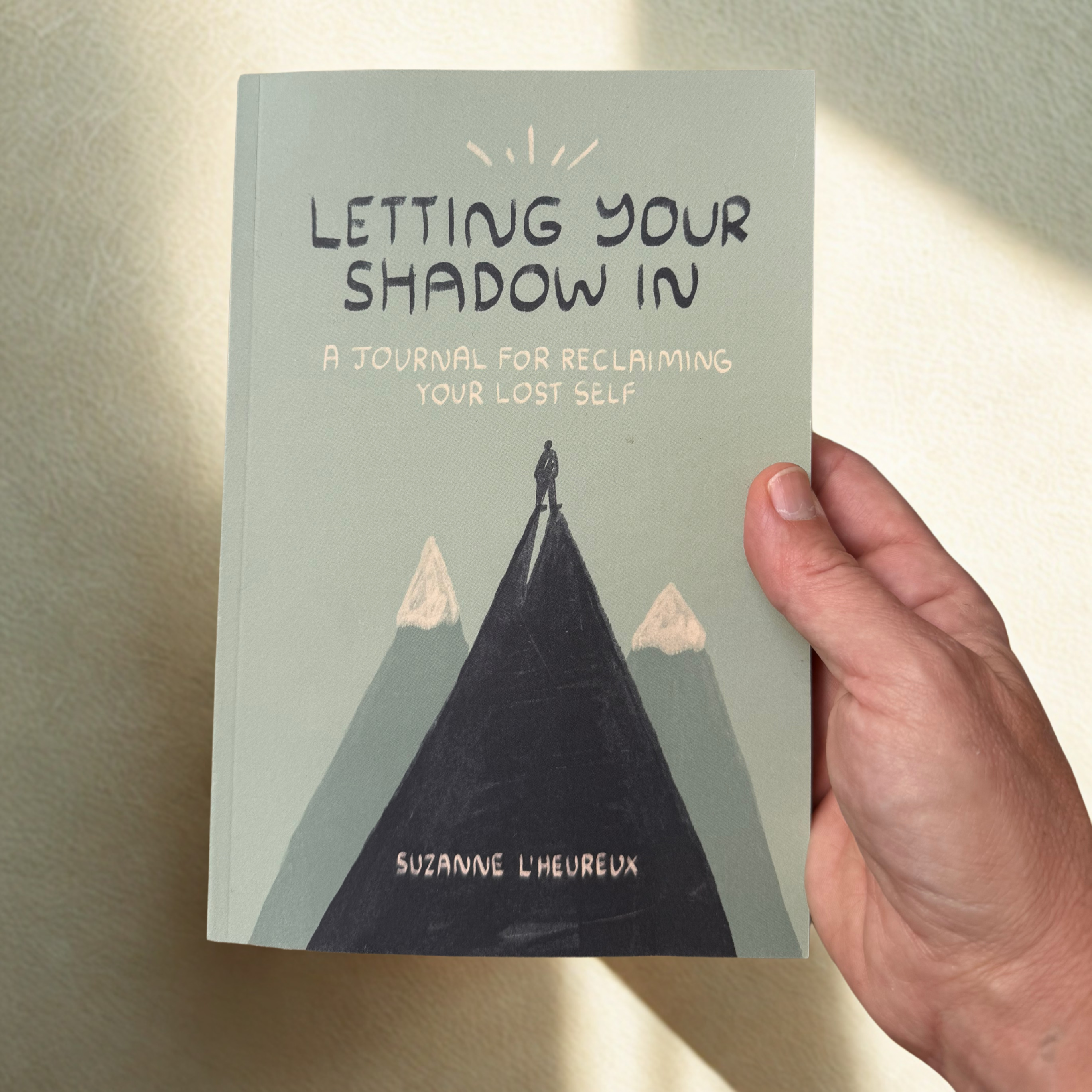Letting Your Shadow In Journal - Shadow Work Notebook for Self-Discovery & Personal Growth - Perfect for Therapy, Mindfulness & Emotional Healing Practices