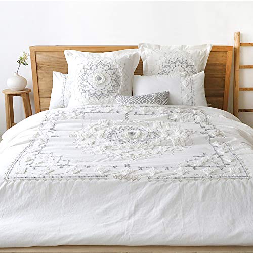 White/Grey Medallion