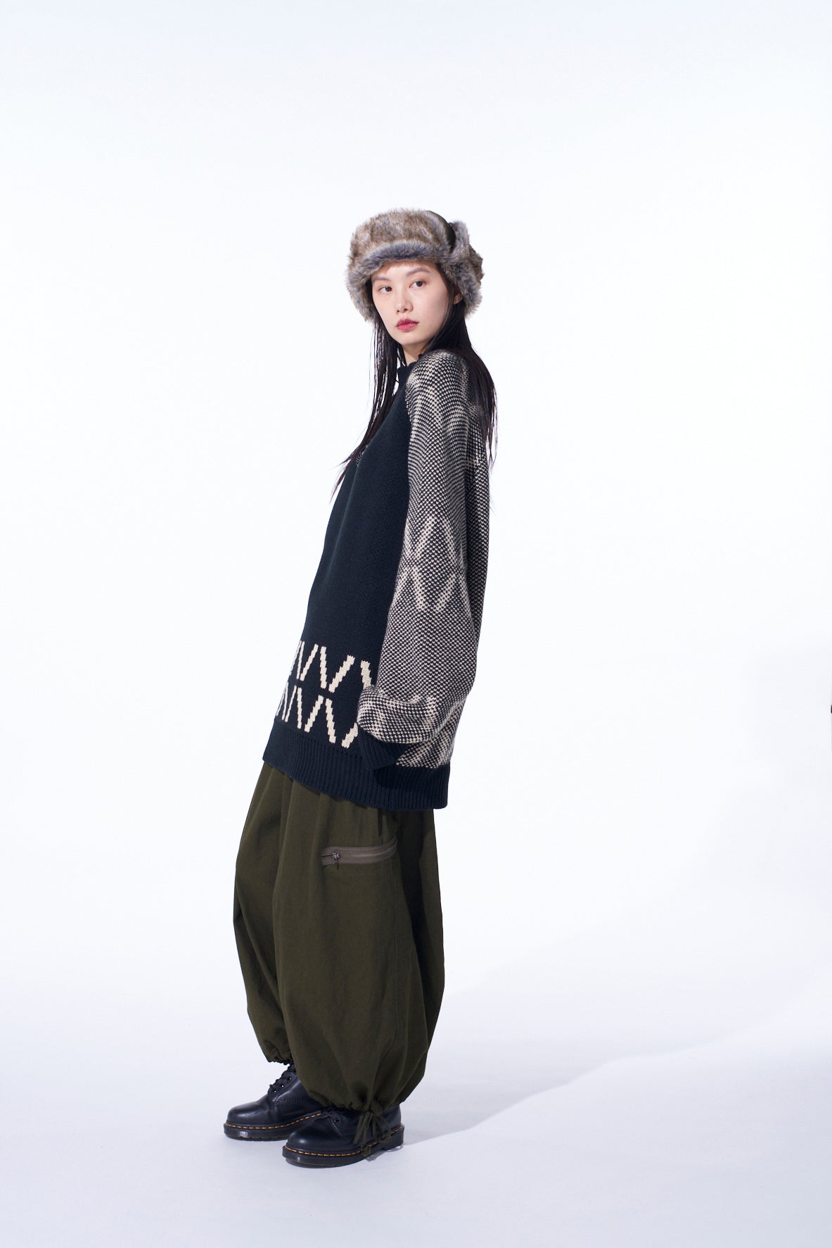 Bulky Wool Bird's Eye Reversible High Neck Knit Sweater - Cozy Winter Pullover for Women, Perfect for Cold Weather & Casual Outings