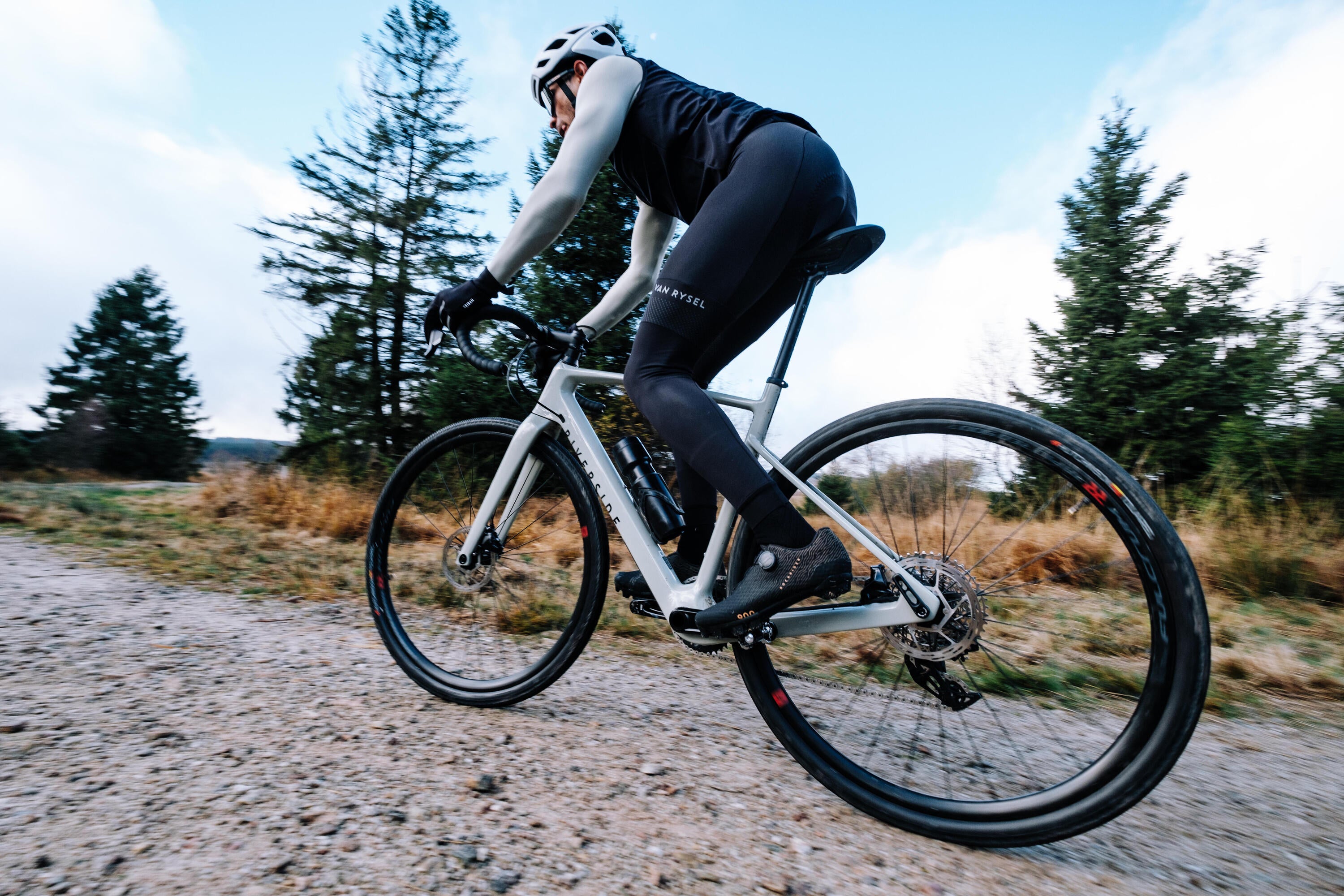 Riverside GCR Rival AXS Carbon Gravel Bike - Lightweight Carbon Frame, SRAM Rival AXS Groupset - Perfect for Adventure Racing, Bikepacking & Off-Road Cycling