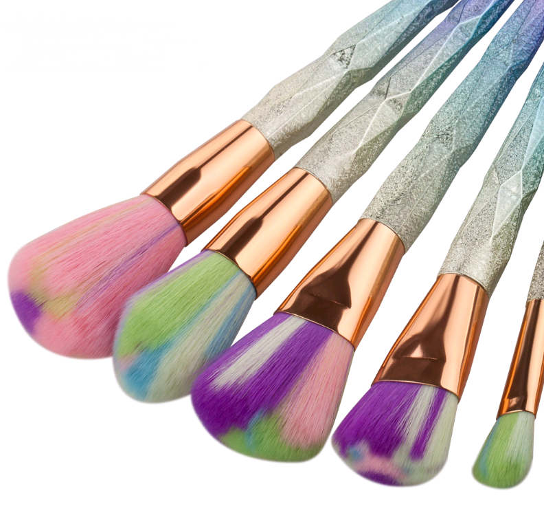 7-Piece Professional Makeup Brush Set with Diamond Foundation Brush - Soft Bristles for Flawless Makeup Application - Perfect for Contouring, Blending & Everyday Beauty Routine