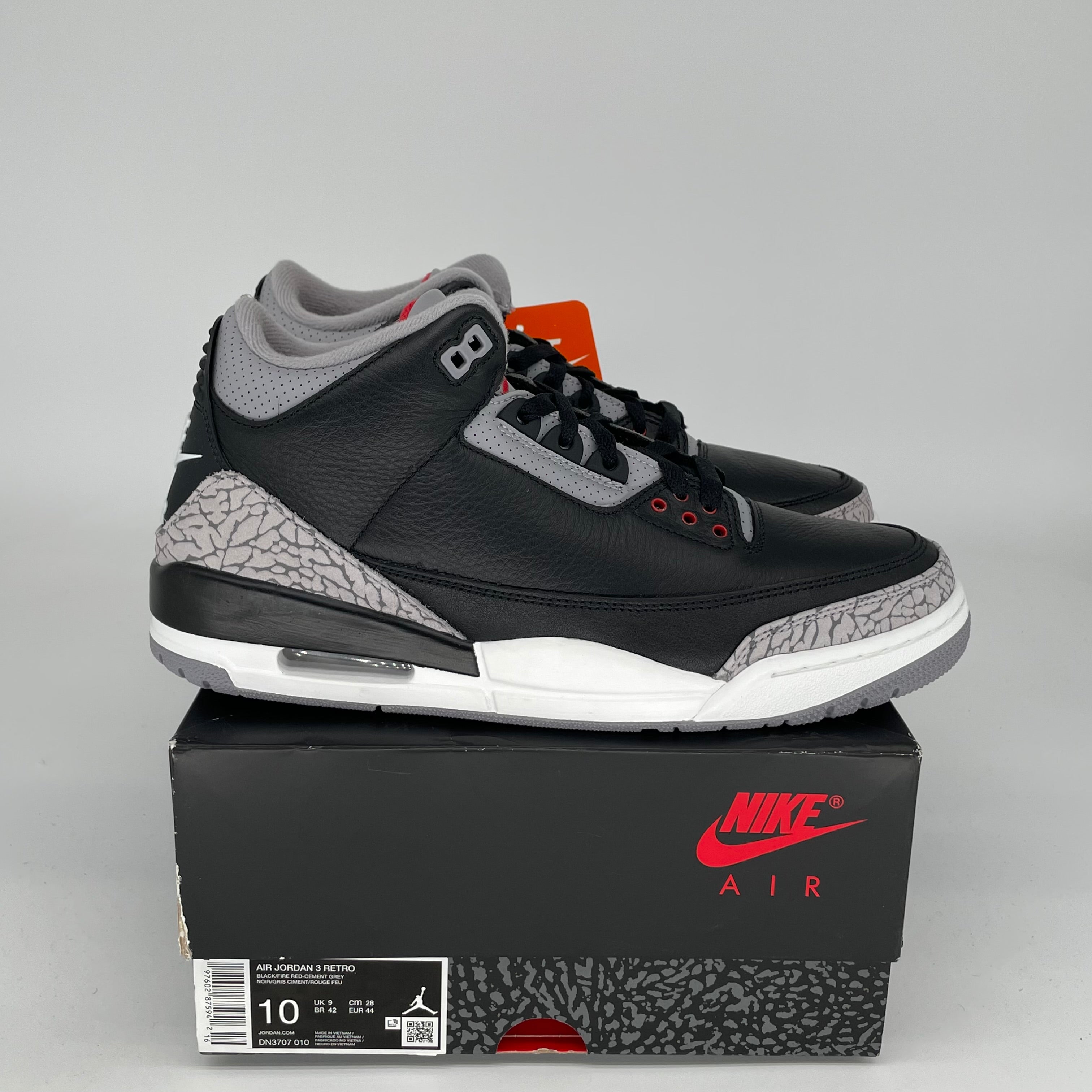 Original Air Jordan 3 Retro 'Black Cement' Men's Basketball Shoes Size 10 - DN3707-010 for Sneaker Collectors & Streetwear Fashion
