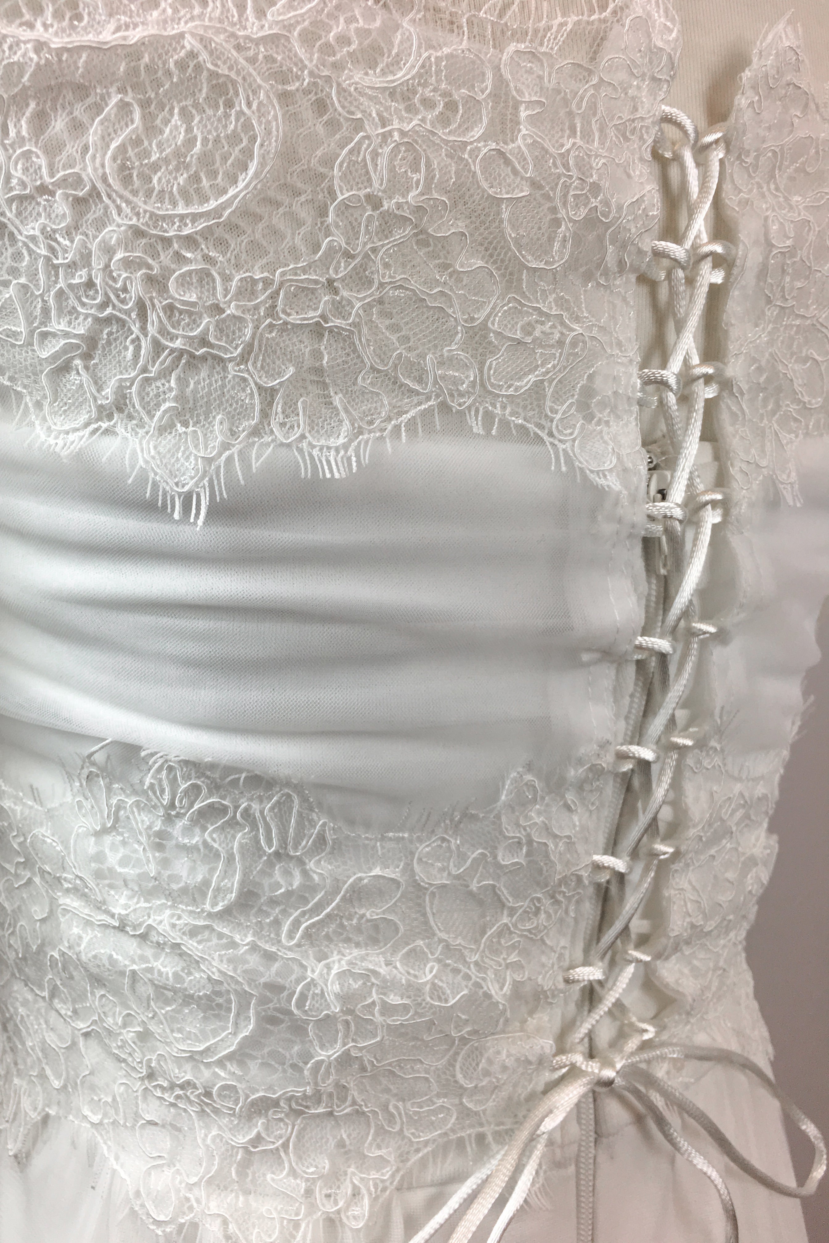 Elegant Lace Bolero Cover Up for Brides - Summer Wedding Shawl & Lace Top for Bridal Party, Beach Ceremony & Outdoor Events