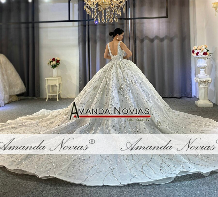 Luxury Amanda Novias Original Design Dubai Wedding Dress 2021 – Elegant Bridal Gown for Destination Weddings, Red Carpet Events & Special Occasions