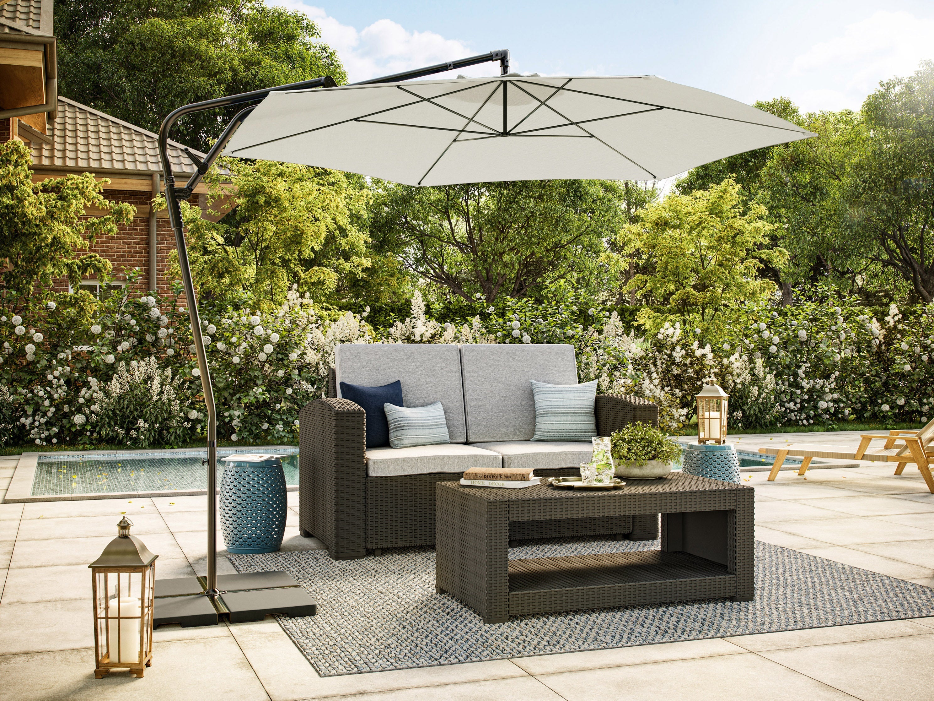 10ft Warm White Cantilever Umbrella - Outdoor Patio, Garden, Poolside Sun Shade for Relaxation & Entertainment