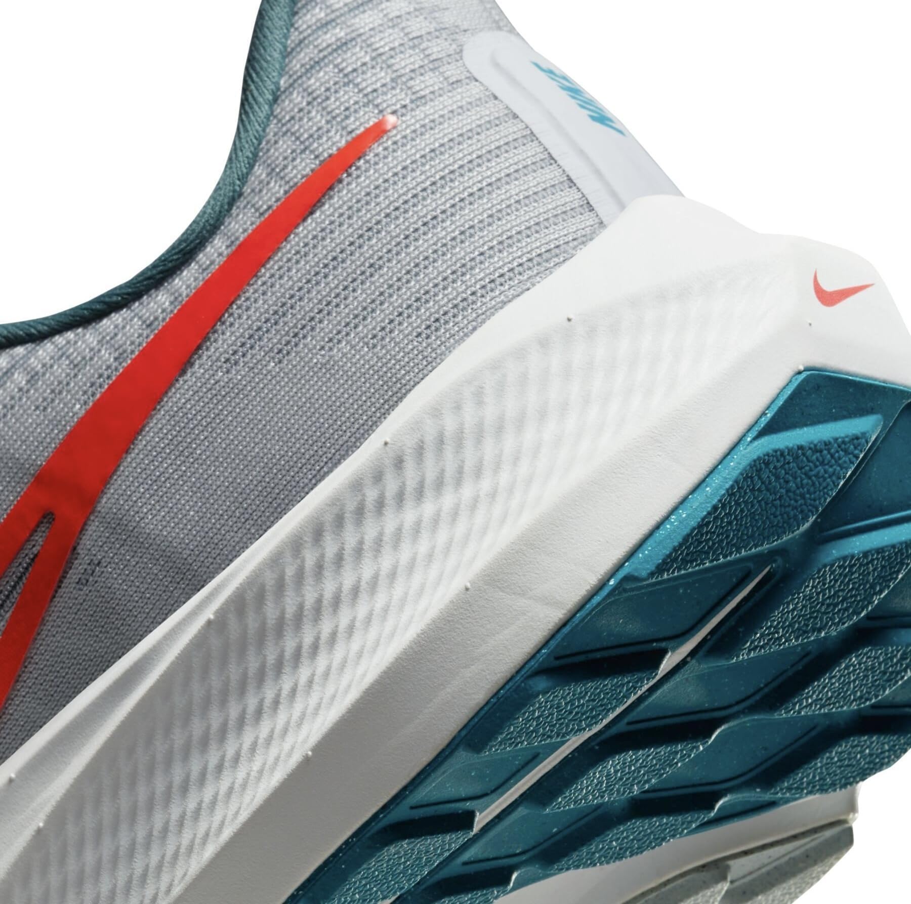 Nike Air Zoom Pegasus 39 Men's Running Shoes - Lightweight Cushioned Training Sneakers for Jogging, Gym Workouts & Daily Wear