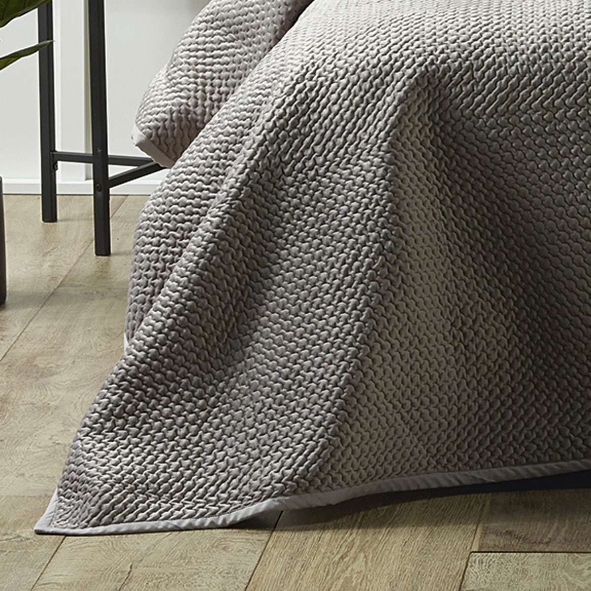 Bianca Stone Harlow Coverlet Set - Queen/King Size Luxury Bedding for Modern Bedrooms | Perfect for Master Suites, Guest Rooms & Cozy Home Decor