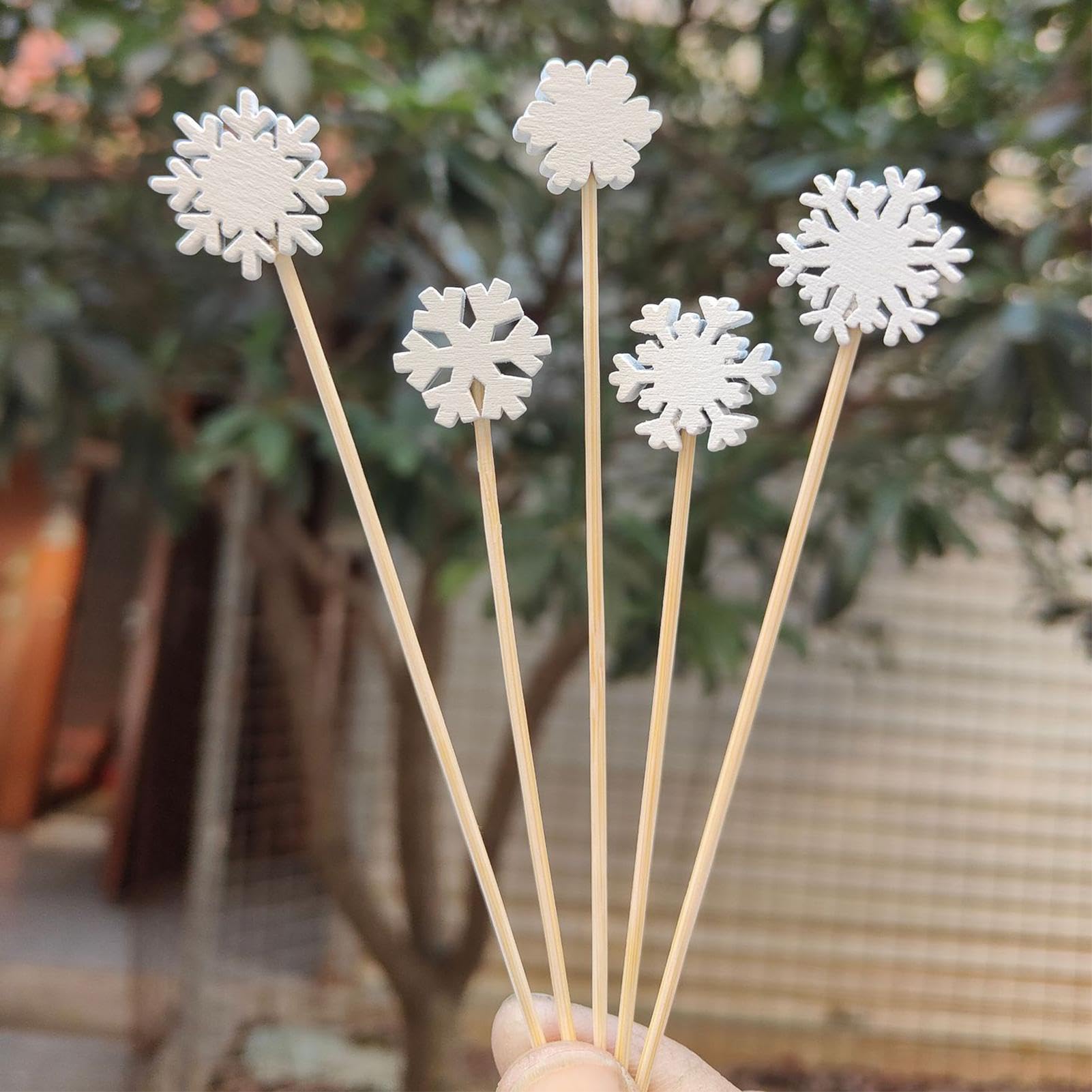 100Pcs Christmas Cocktail Picks - Xmas Tree Santa Snowflake Appetizer Skewers for Holiday Parties, Fruit Decorations & Cocktail Garnishes | Perfect for Christmas Buffets, Dessert Displays & Festive Gatherings