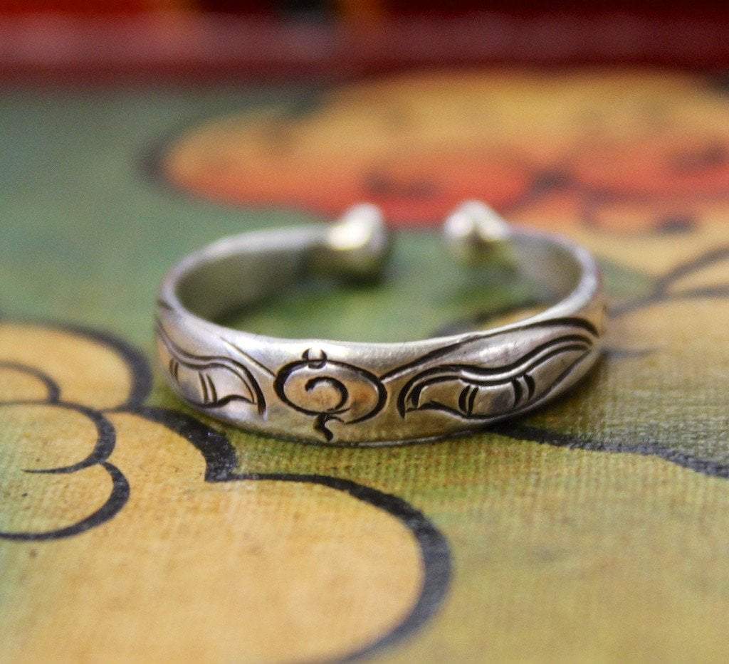Adjustable Sterling Silver Wisdom Eye Ring - Elegant Spiritual Jewelry for Women & Men - Perfect for Meditation, Yoga & Everyday Wear