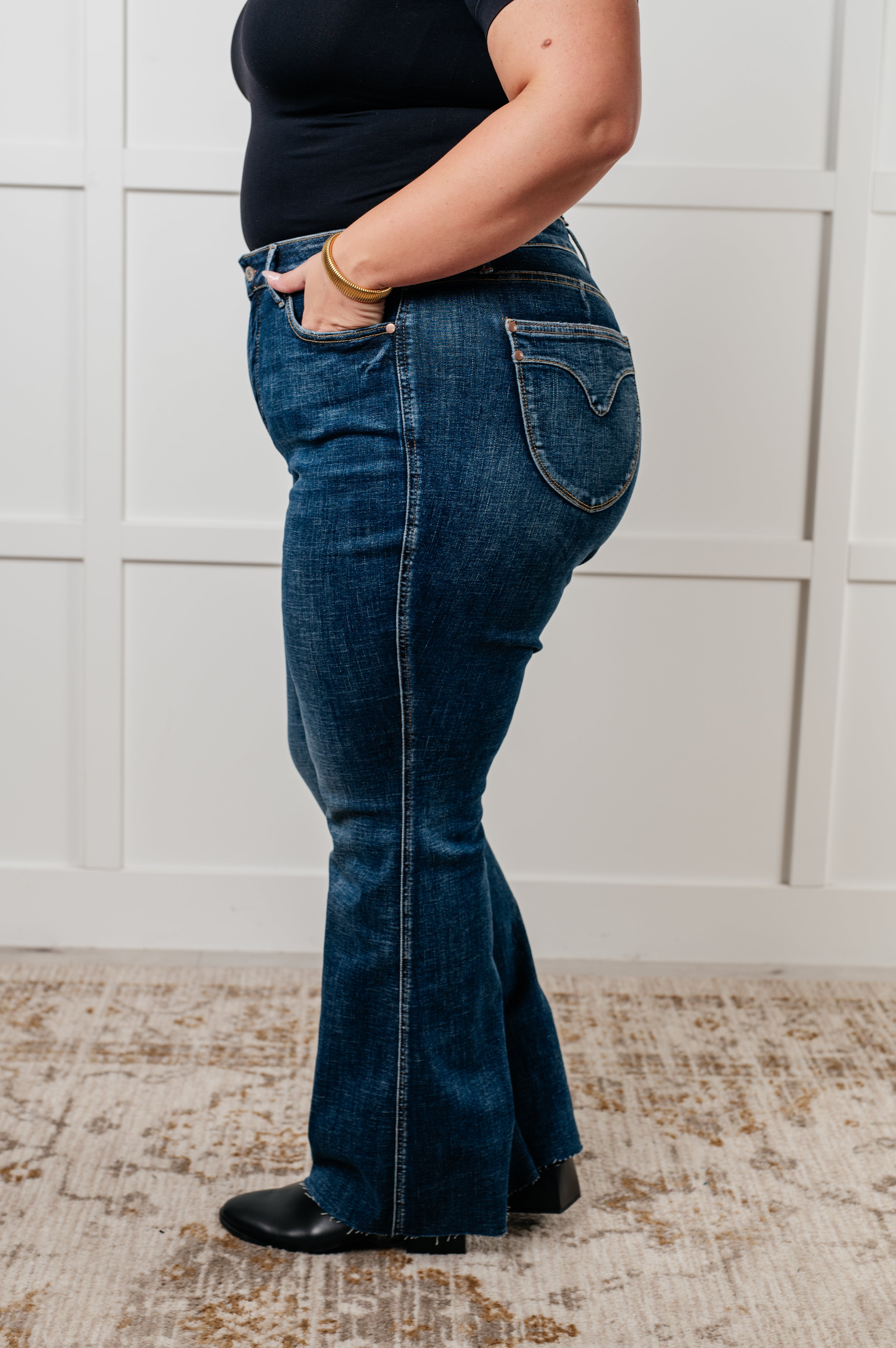 Edna High Rise Control Top Pocket Flare Jeans for Women - Slimming Tummy Control Denim Pants - Perfect for Casual Outfits, Workwear & Date Nights