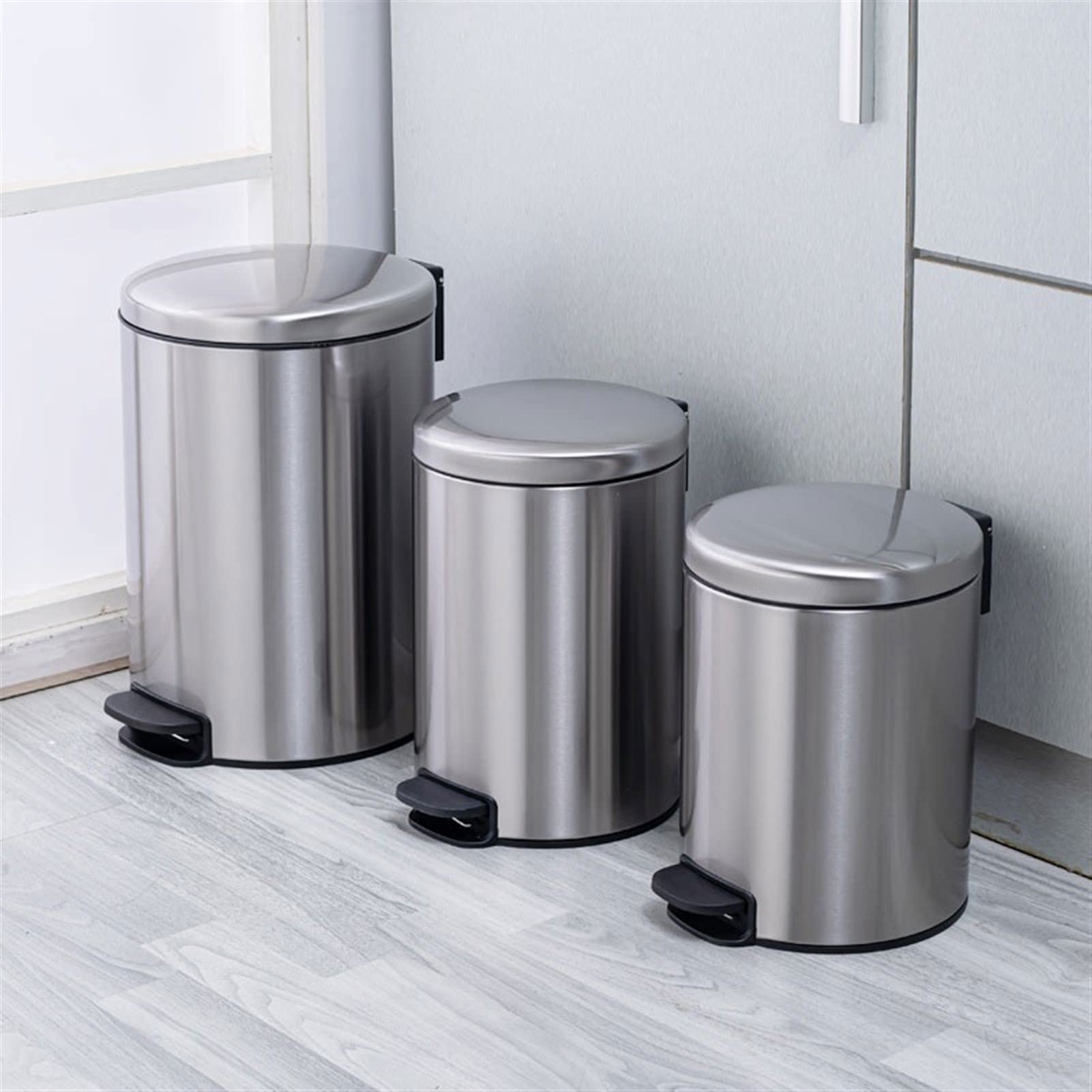 Stainless Steel Foot Pedal Trash Can 5L/7L/12L - Round Bathroom, Kitchen & Living Room Garbage Bin with Hands-Free Operation - Perfect for Home, Office & Dorm Use (Size: 5L)