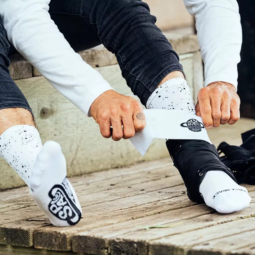 Space Brace 2.0 Quick Lace Ankle Support Brace for Skateboarding - Single Protective Gear for Injury Prevention & Recovery - Perfect for Skaters, Athletes & Active Lifestyles