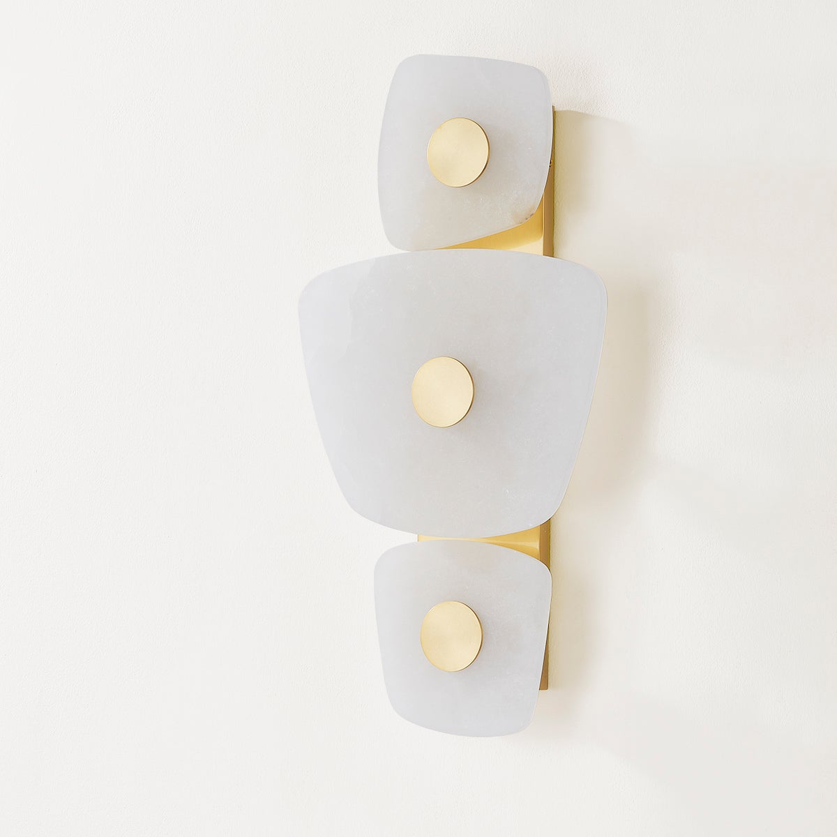 Modern Holmdel Wall Lamp - Sleek LED Sconce Light for Bedroom, Living Room & Hallway - Energy Efficient Indoor Lighting Fixture