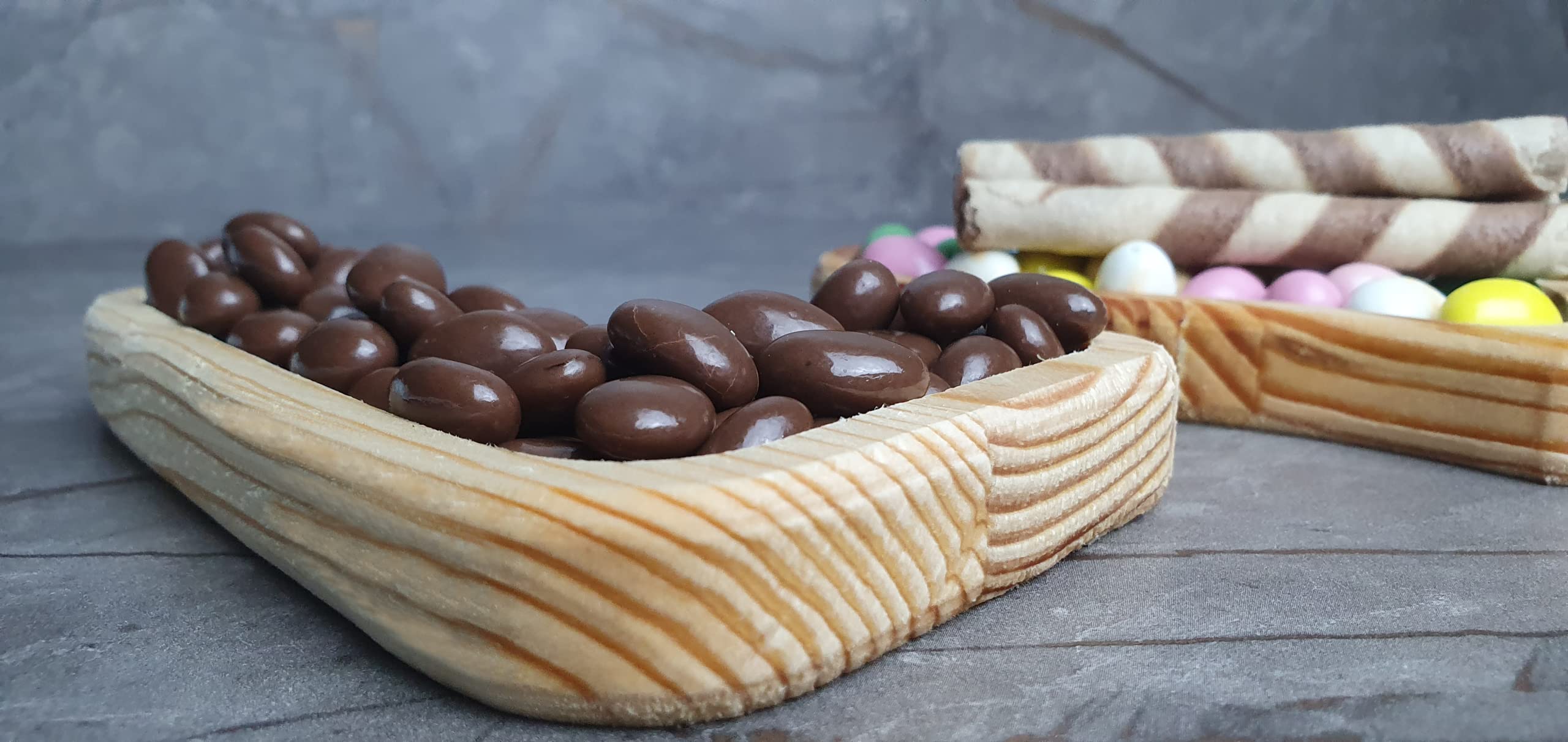 Avior Wooden Nut Bowl with Love Letters - Elegant Serving Dish for Nuts, Candy & Snacks - Perfect for Parties, Weddings & Home Decor