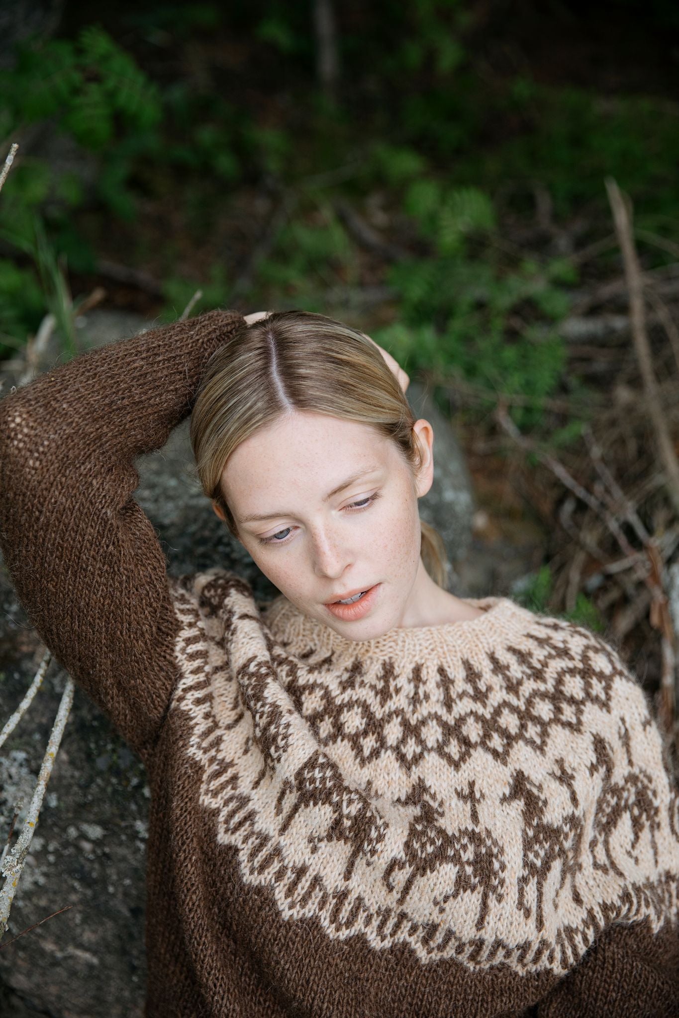 Handmade Knitted Kalevala Wool Sweater - Cozy Nordic Style for Winter & Outdoor Adventures
