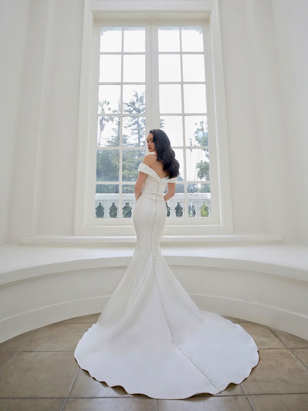 Enzoani Marla Blue Wedding Dress Size 12 - Elegant A-Line Gown for Brides, Formal Events & Special Occasions