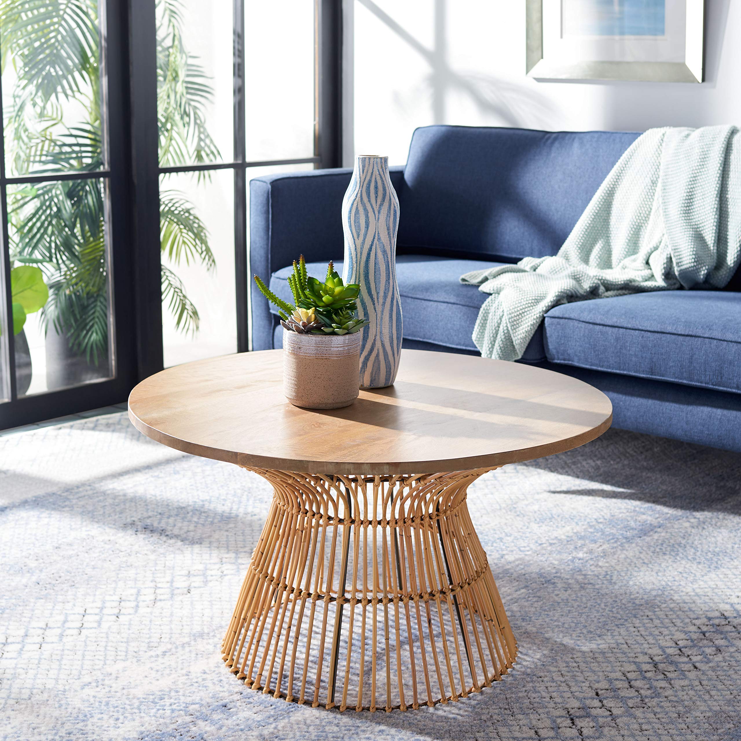 SAFAVIEH Home Collection Whent Coastal Natural and Black Round Coffee Table - Stylish Modern Living Room & Beach House Decor