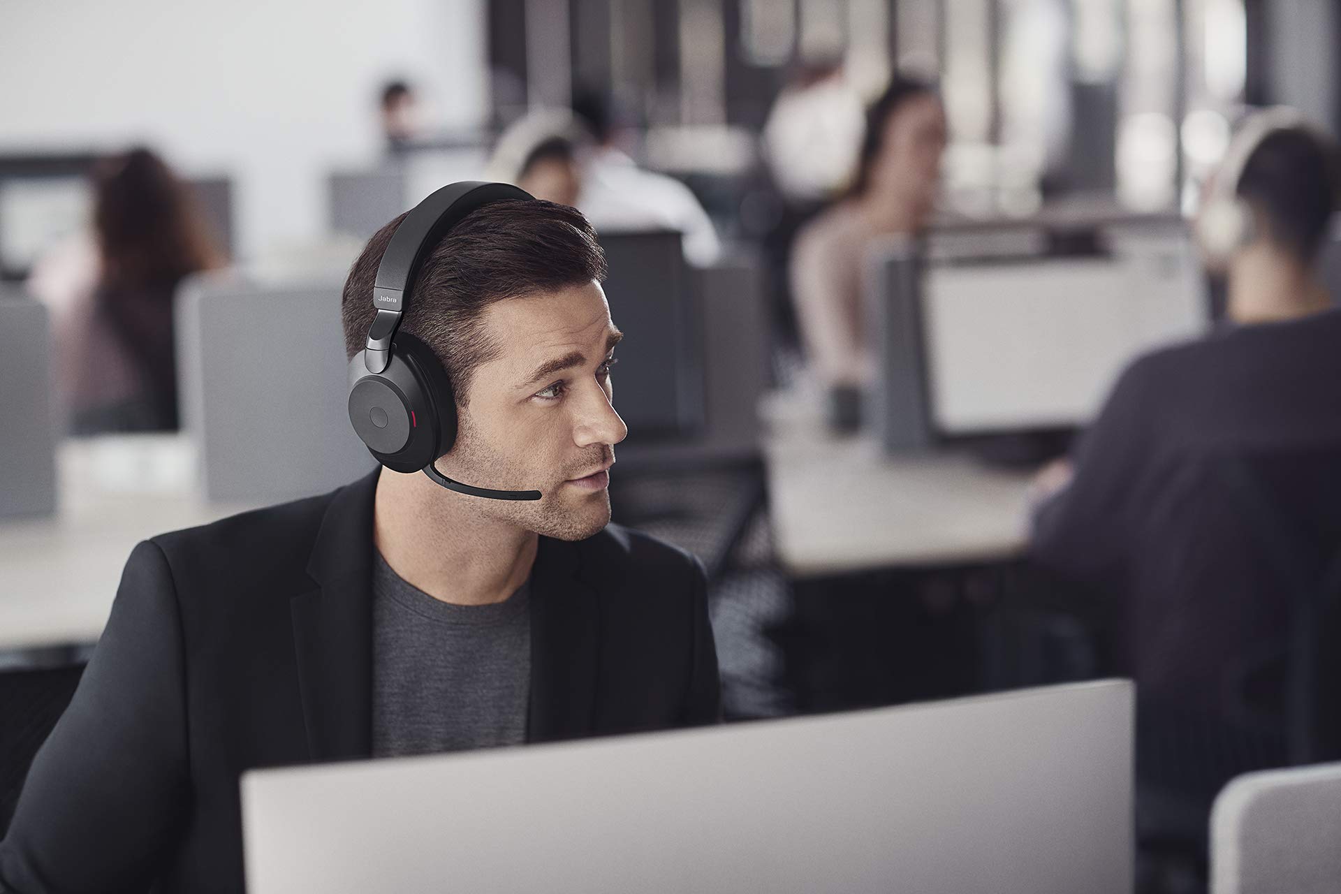 Jabra Evolve2 85 Wireless PC Headset with Charging Stand - Noise Cancelling UC Certified Stereo Headphones | 37-Hour Battery Life | USB-A Bluetooth Adapter | Black | Perfect for Remote Work, Video Conferencing & Office Use