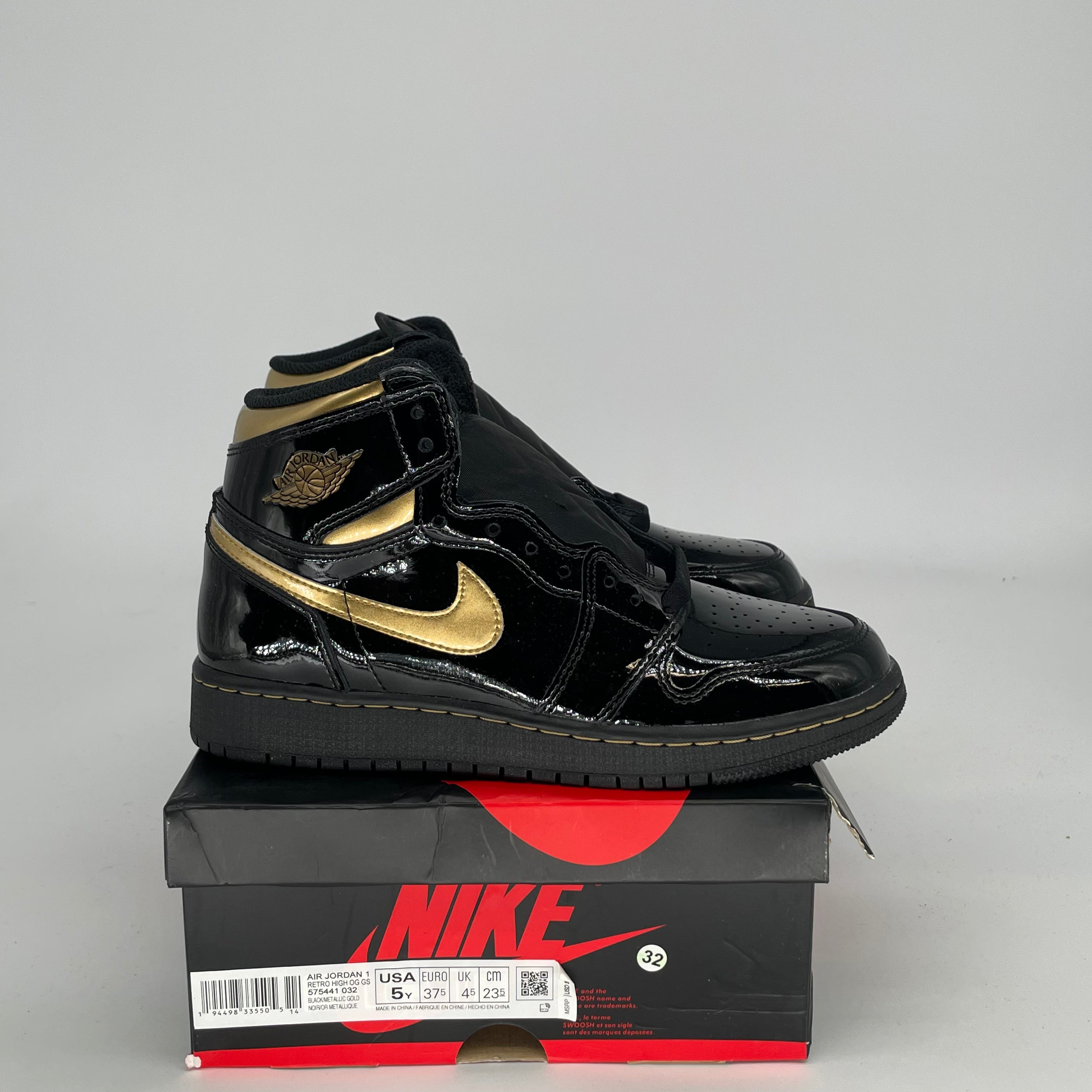 Original Air Jordan 1 Retro High OG 'Black Metallic Gold' Women's Size 5/6.5W (555088-032) - Basketball Shoes for Women, Streetwear Fashion Sneakers for Casual Wear & Sports