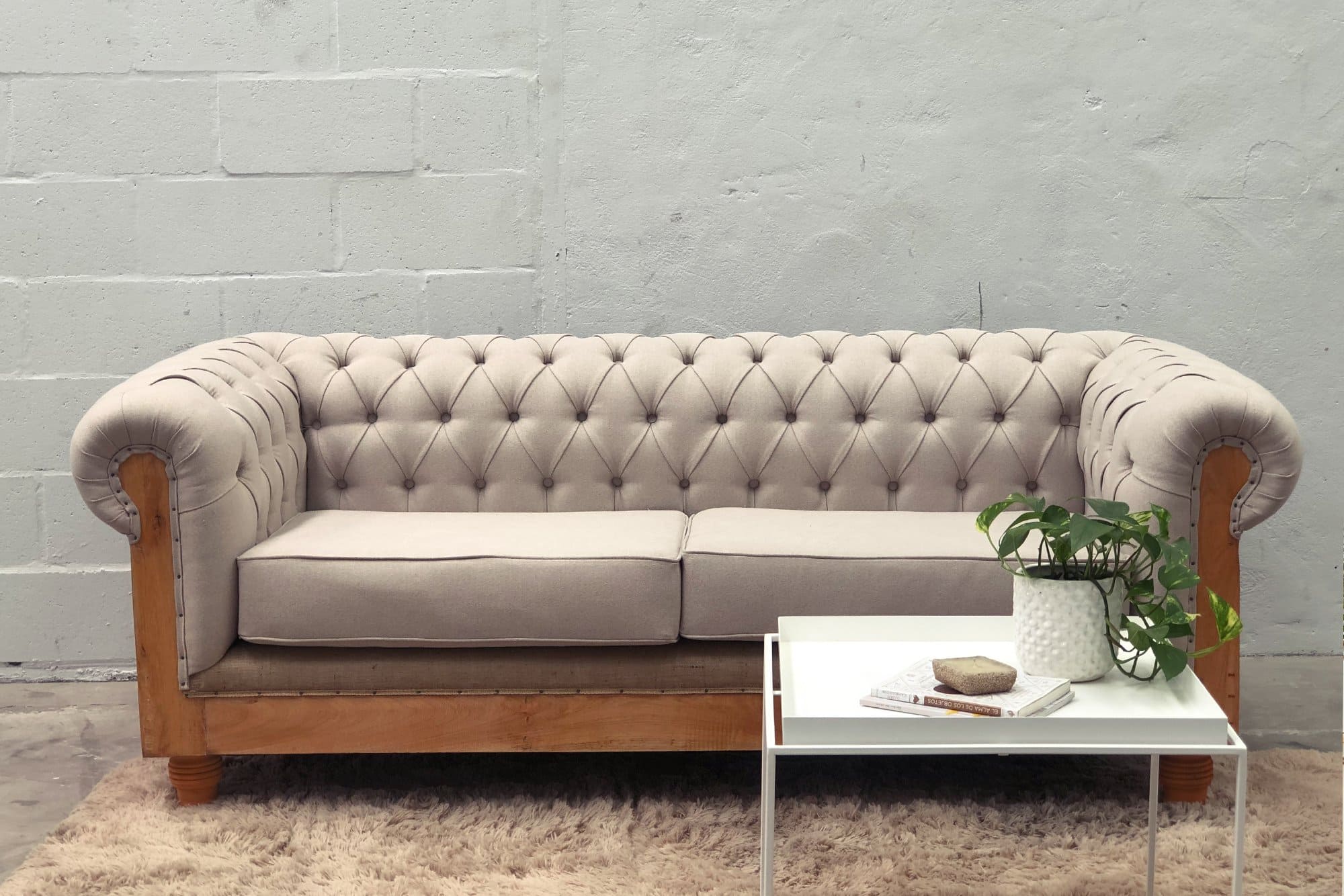 Chesterfield Sofa | Classic Tufted Leather Couch | Restoration Style Living Room Furniture for Home Office & Lounge Decor